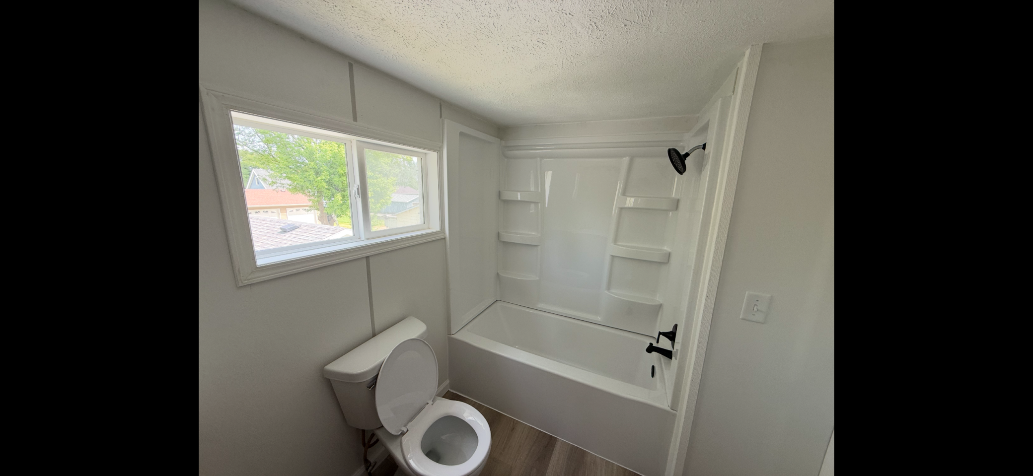 1940 single family home for sale at 922 Tindolph Avenue S in Thief River Falls, MN — 2 bed, 1 bath (photo 10 of 17)