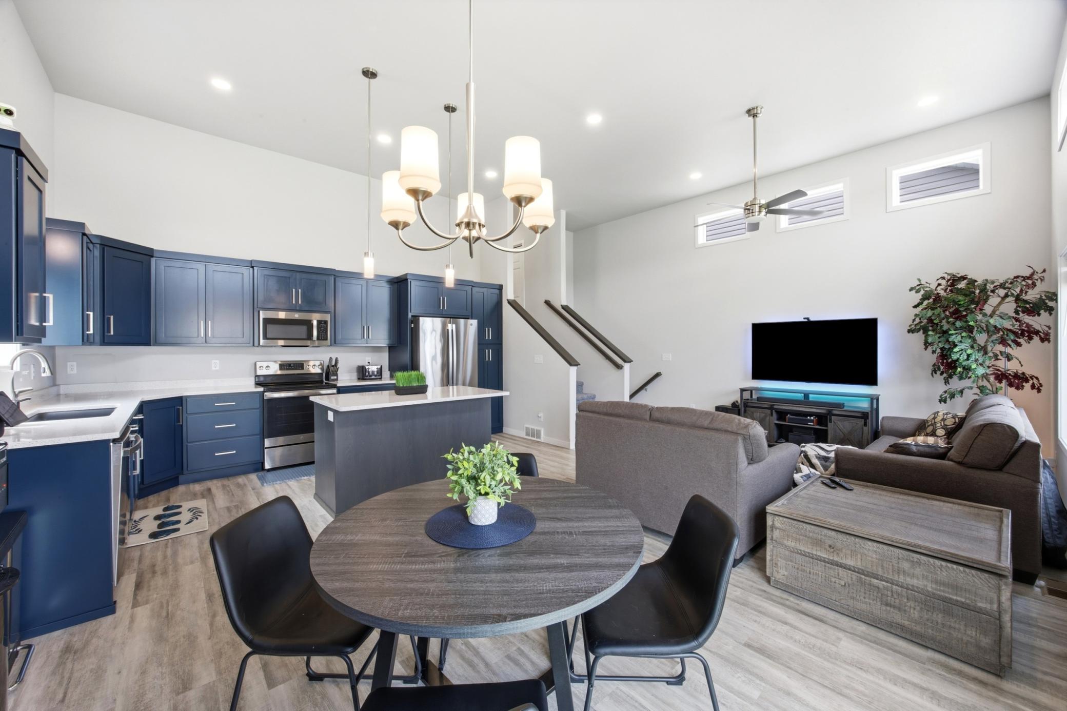 2023 single family home for sale at 6031 8th Street W in West Fargo, ND — 3 bed, 2 bath (photo 14 of 32)
