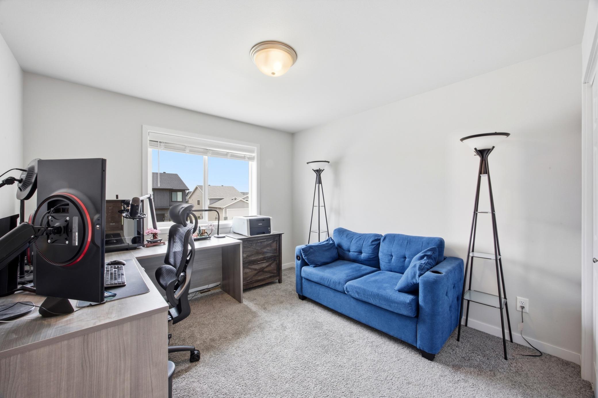 2023 single family home for sale at 6031 8th Street W in West Fargo, ND — 3 bed, 2 bath (photo 20 of 32)