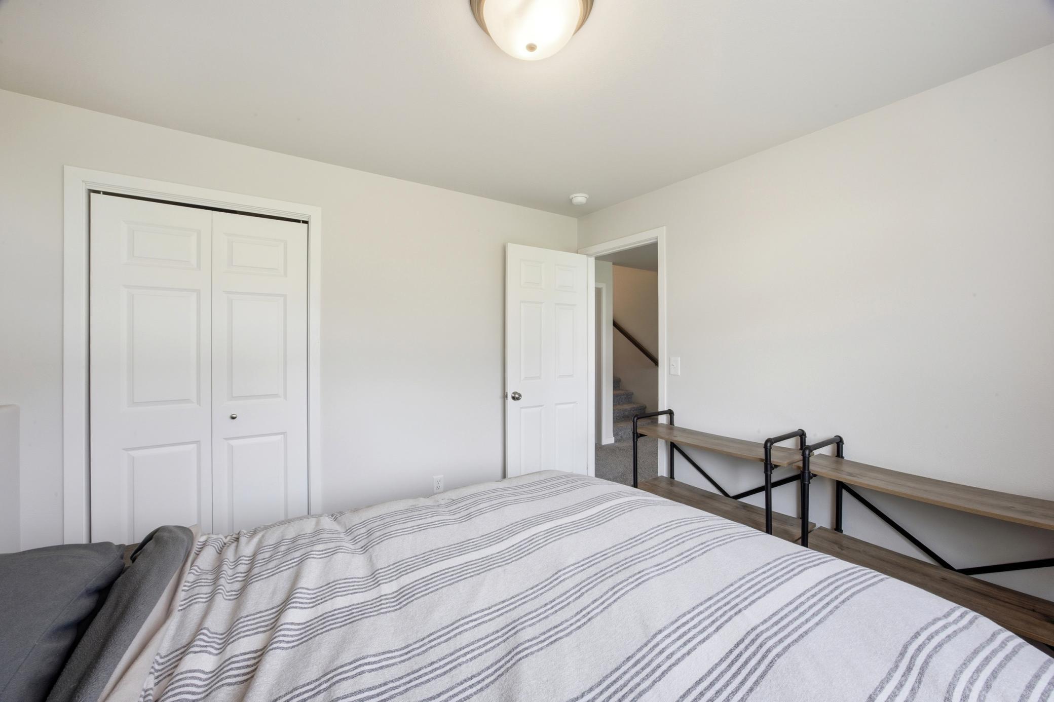 2023 single family home for sale at 6031 8th Street W in West Fargo, ND — 3 bed, 2 bath (photo 26 of 32)