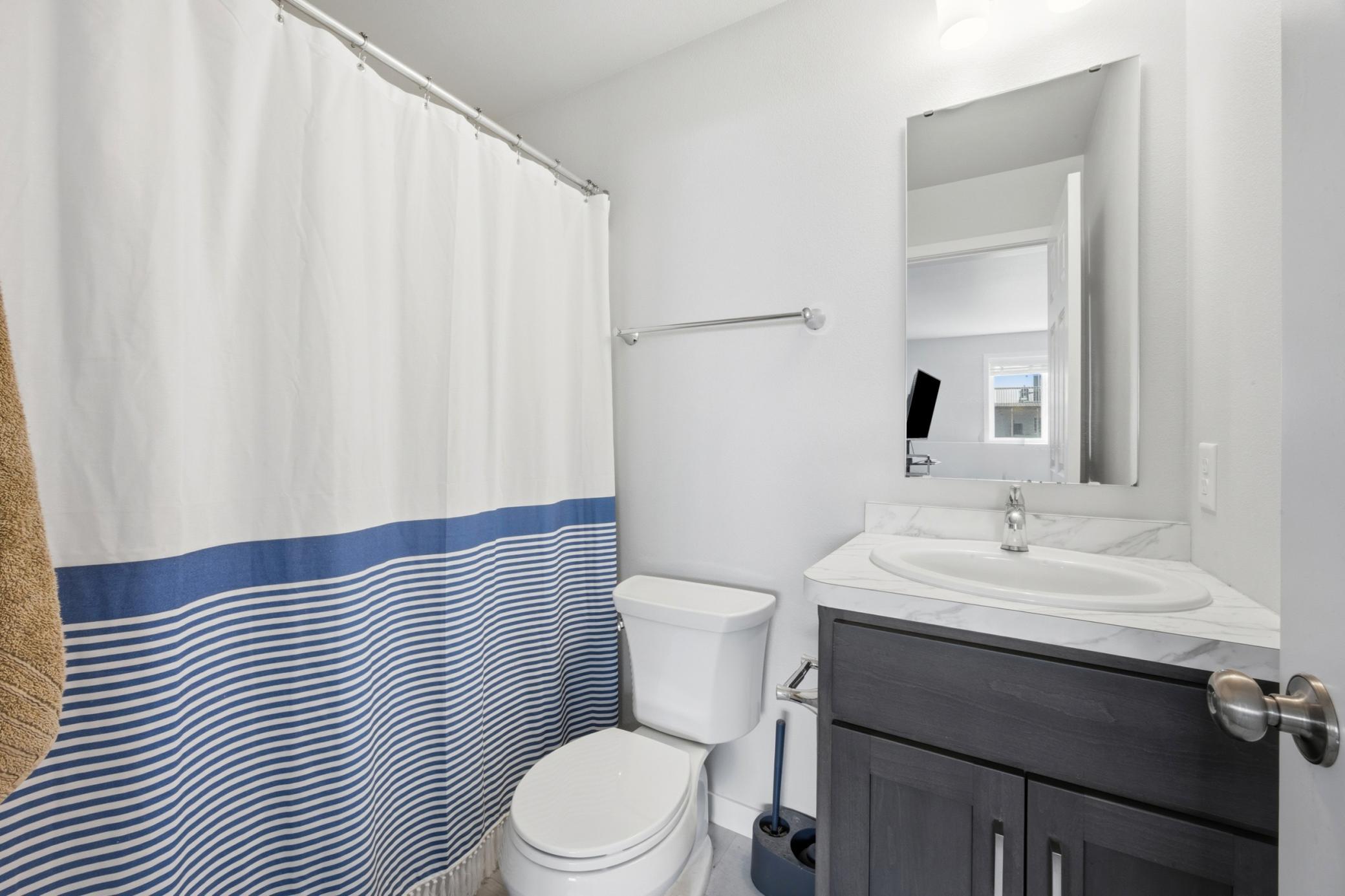 2023 single family home for sale at 6031 8th Street W in West Fargo, ND — 3 bed, 2 bath (photo 27 of 32)