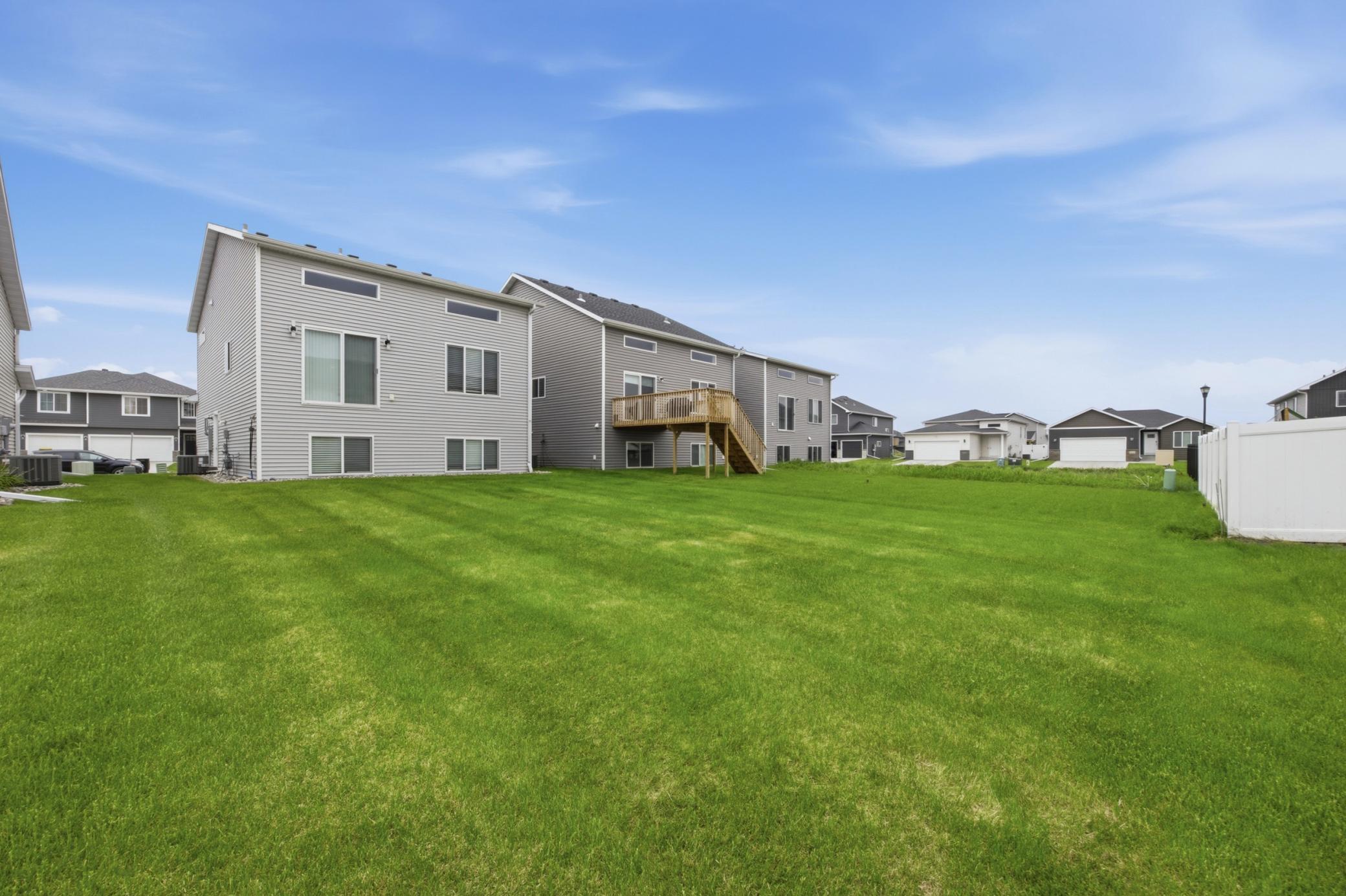 2023 single family home for sale at 6031 8th Street W in West Fargo, ND — 3 bed, 2 bath (photo 31 of 32)