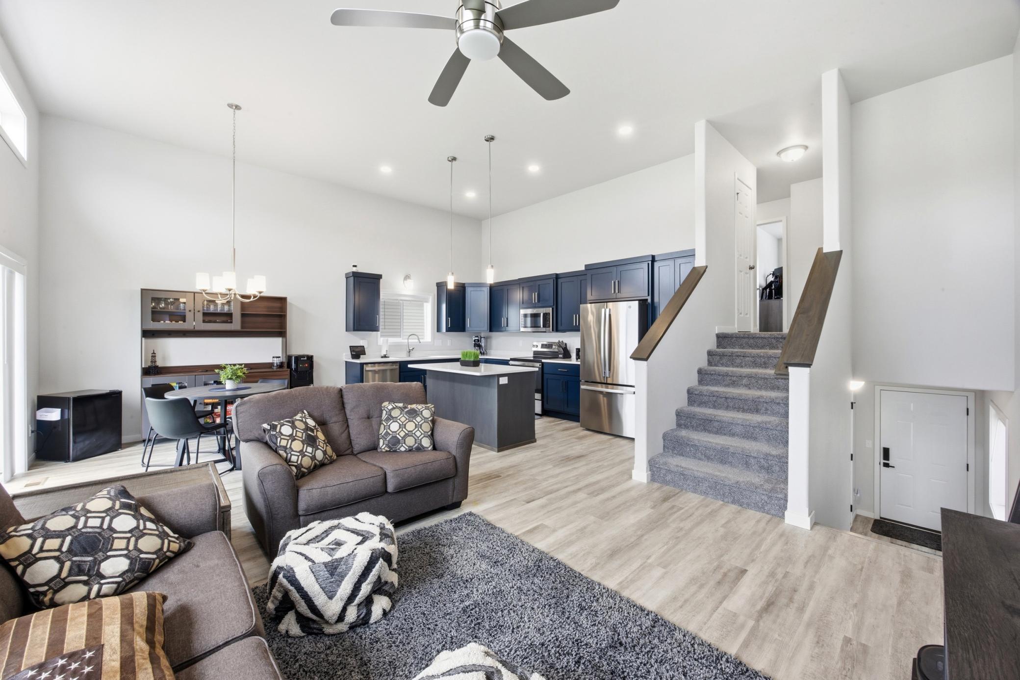 2023 single family home for sale at 6031 8th Street W in West Fargo, ND — 3 bed, 2 bath (photo 6 of 32)
