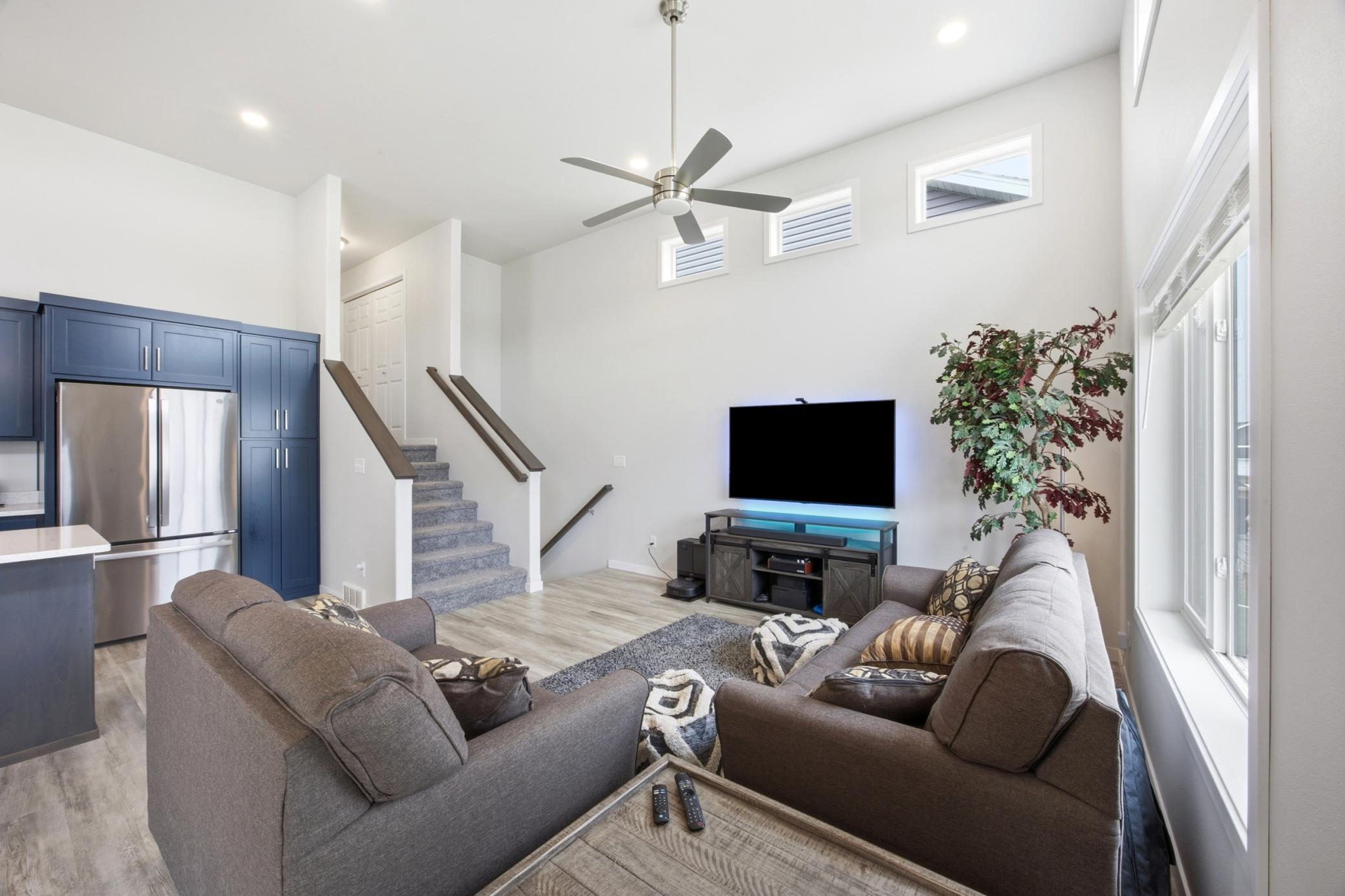 2023 single family home for sale at 6031 8th Street W in West Fargo, ND — 3 bed, 2 bath (photo 7 of 32)