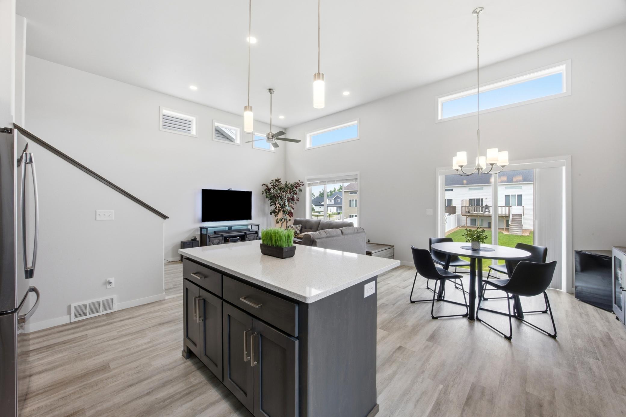 2023 single family home for sale at 6031 8th Street W in West Fargo, ND — 3 bed, 2 bath (photo 10 of 32)