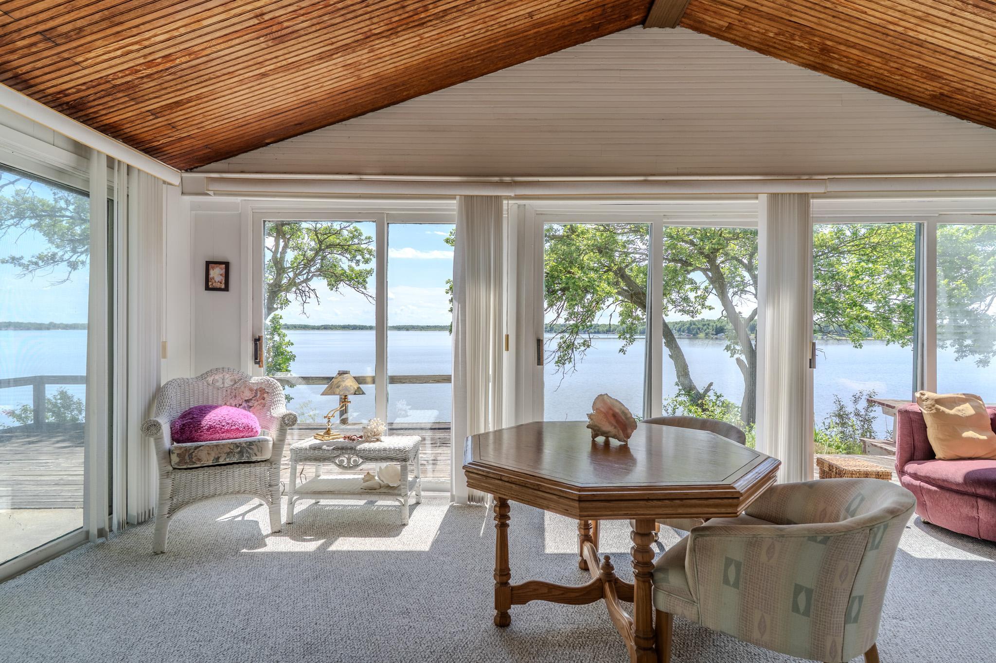 1900 single family home for sale at 15815 Sandy Beach Road SE in Mentor, MN — 1 bed, 2 bath (photo 11 of 49)
