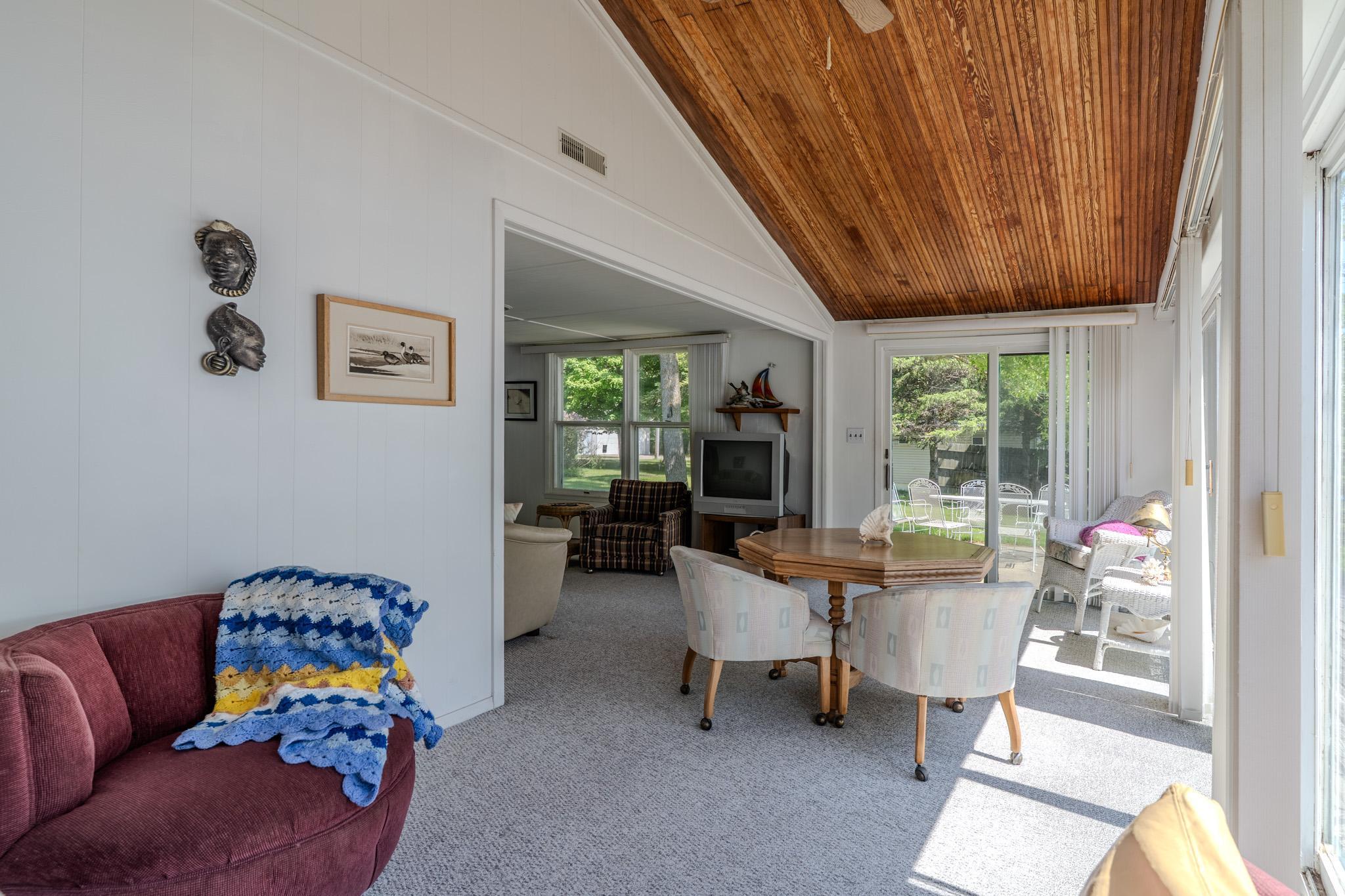 1900 single family home for sale at 15815 Sandy Beach Road SE in Mentor, MN — 1 bed, 2 bath (photo 14 of 49)