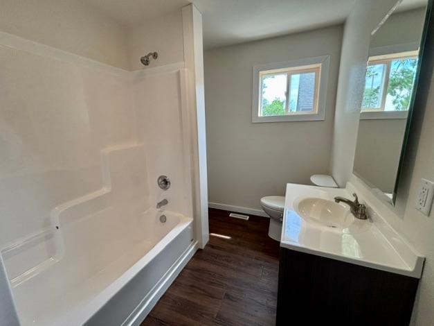 120 Spruce Avenue S, Thief River Falls MN 56701 - Photo 7 of 18