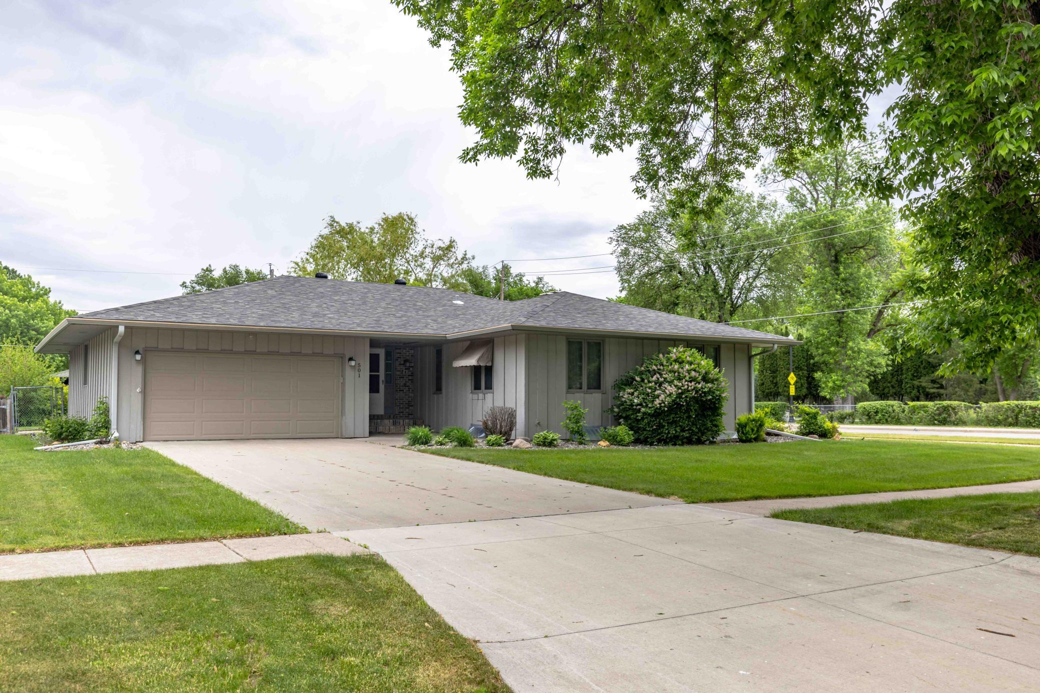 1970 single family home for sale at 501 23rd Avenue S in Fargo, ND — 5 bed, 3 bath