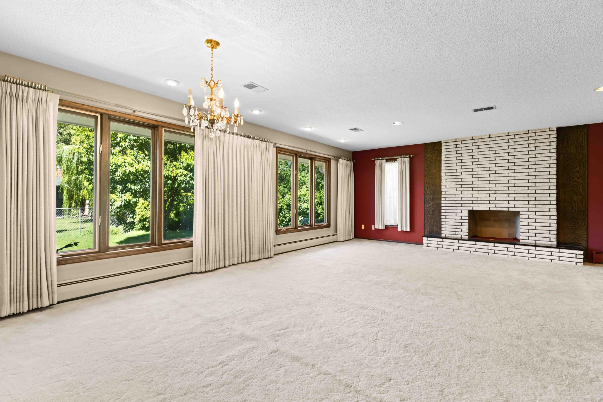 1970 single family home for sale at 501 23rd Avenue S in Fargo, ND — 5 bed, 3 bath (photo 22 of 49)