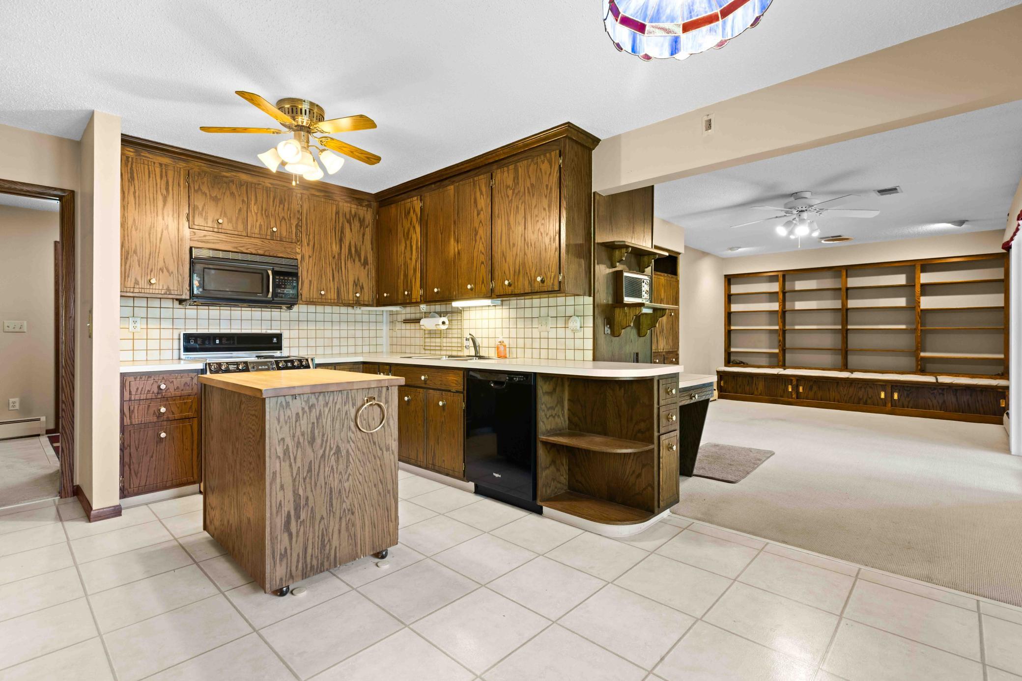 1970 single family home for sale at 501 23rd Avenue S in Fargo, ND — 5 bed, 3 bath (photo 23 of 49)