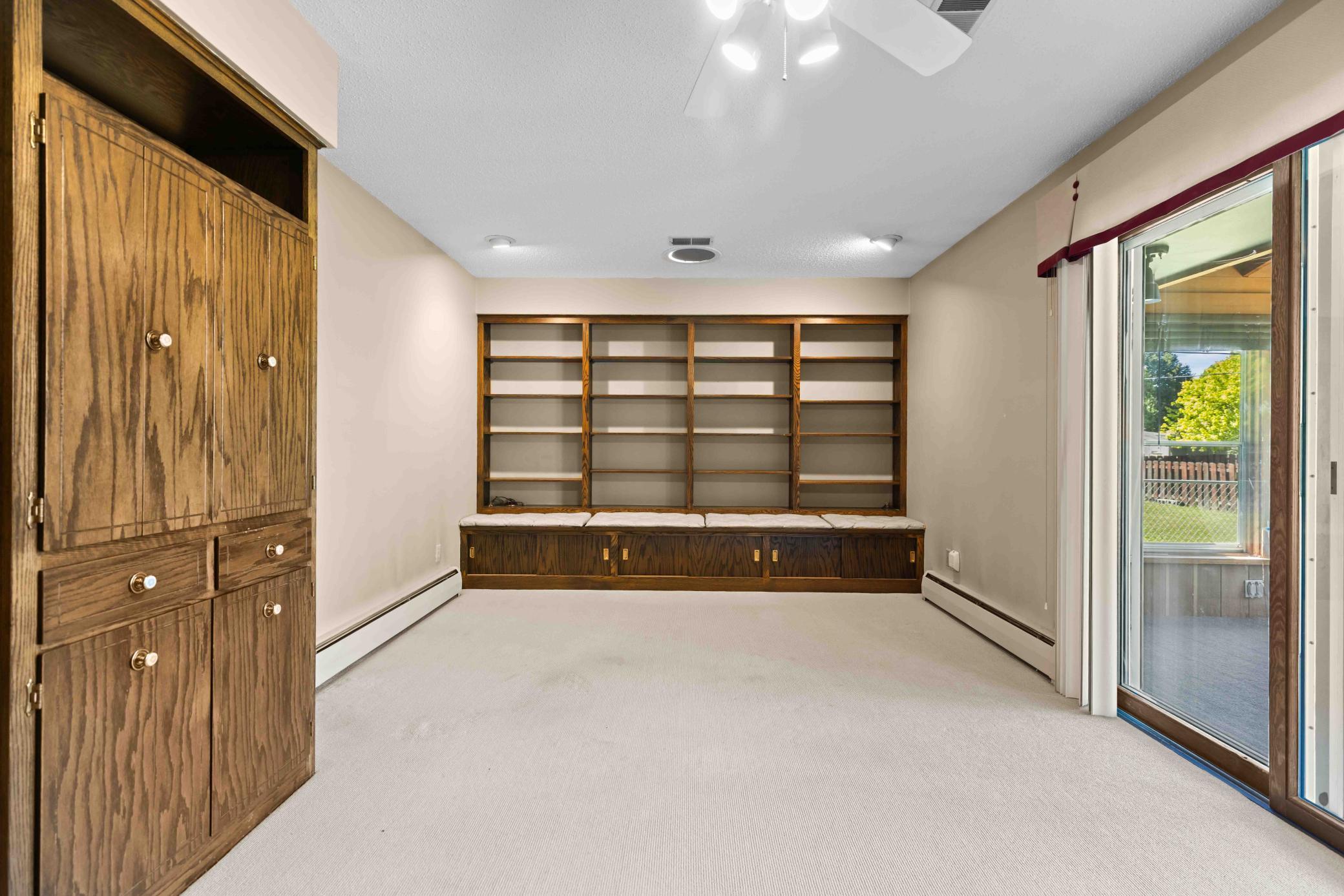 1970 single family home for sale at 501 23rd Avenue S in Fargo, ND — 5 bed, 3 bath (photo 28 of 49)