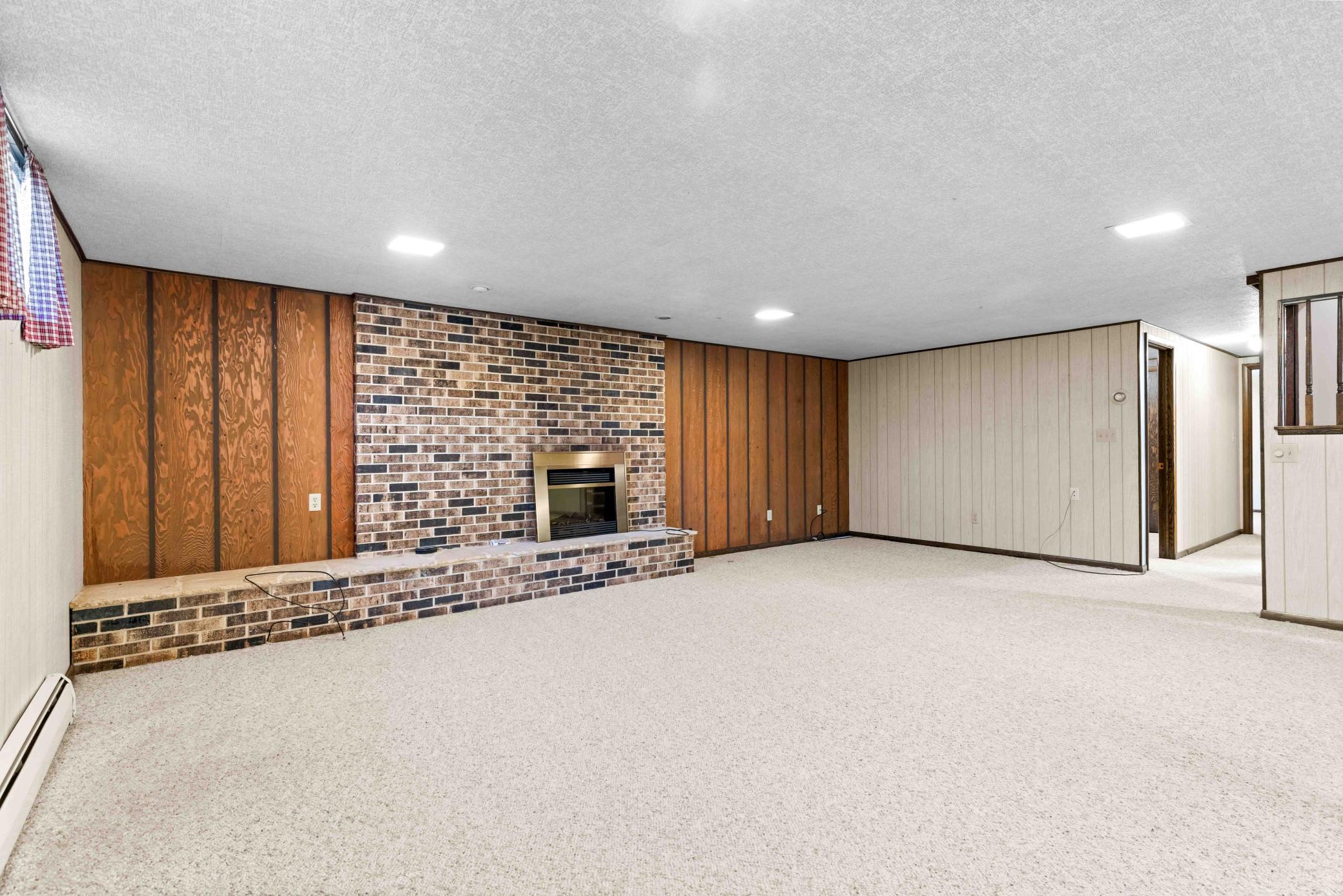 1970 single family home for sale at 501 23rd Avenue S in Fargo, ND — 5 bed, 3 bath (photo 36 of 49)