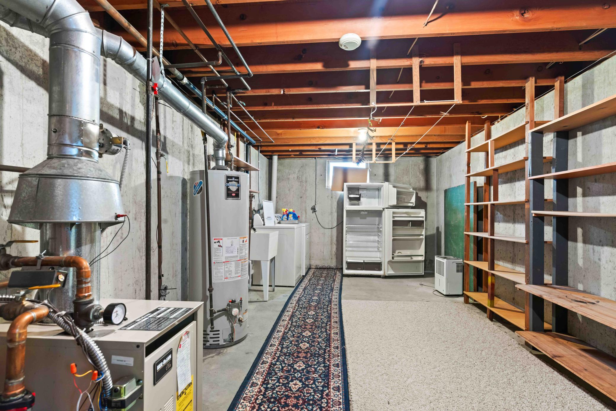 1970 single family home for sale at 501 23rd Avenue S in Fargo, ND — 5 bed, 3 bath (photo 40 of 49)