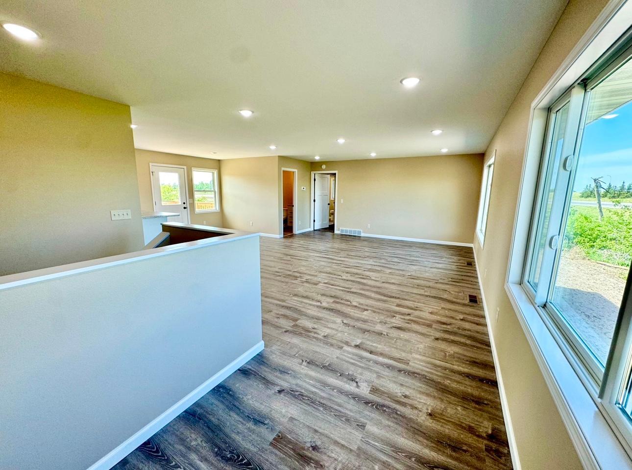 2026 single family home for sale at 2710 Florence Lane NW in Bemidji, MN — 4 bed, 3 bath (photo 4 of 29)