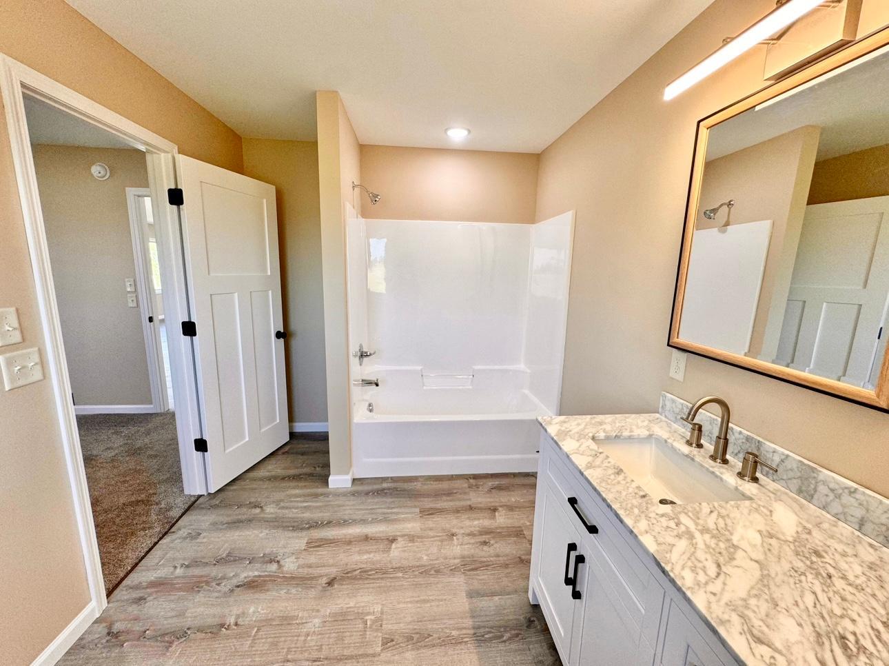 2026 single family home for sale at 2710 Florence Lane NW in Bemidji, MN — 4 bed, 3 bath (photo 10 of 29)