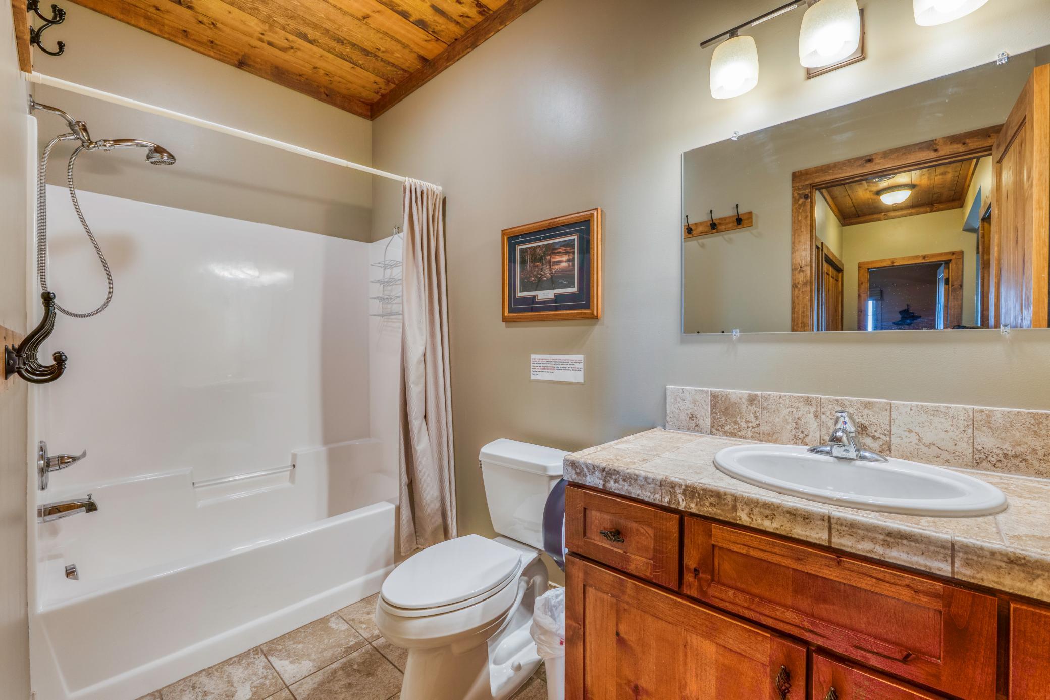 2013 single family home for sale at 18882 N Blackduck Lake Road NE, Unit 3 in Hines, MN — 4 bed, 3 bath (photo 18 of 86)