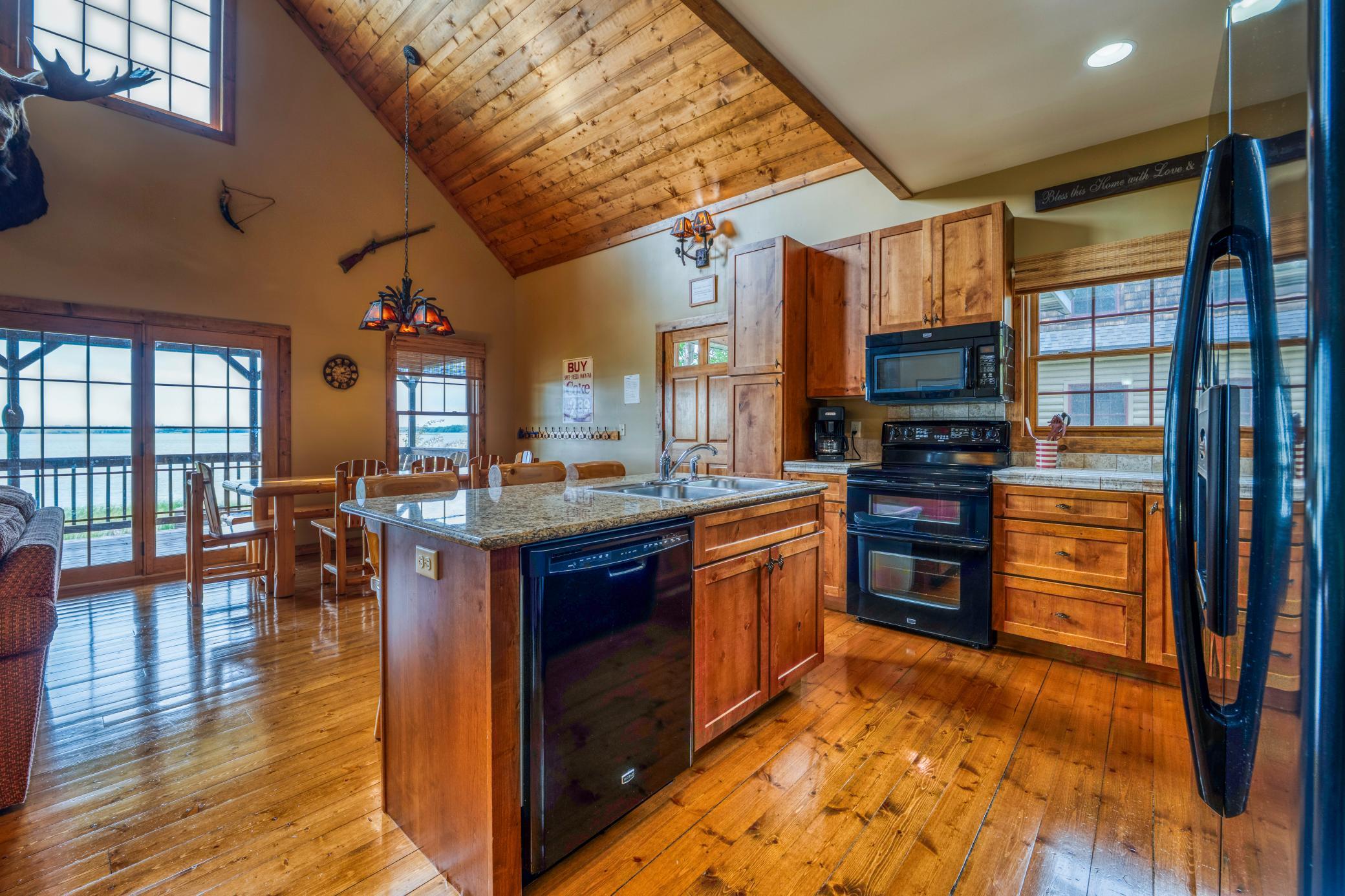 2013 single family home for sale at 18882 N Blackduck Lake Road NE, Unit 3 in Hines, MN — 4 bed, 3 bath (photo 24 of 86)