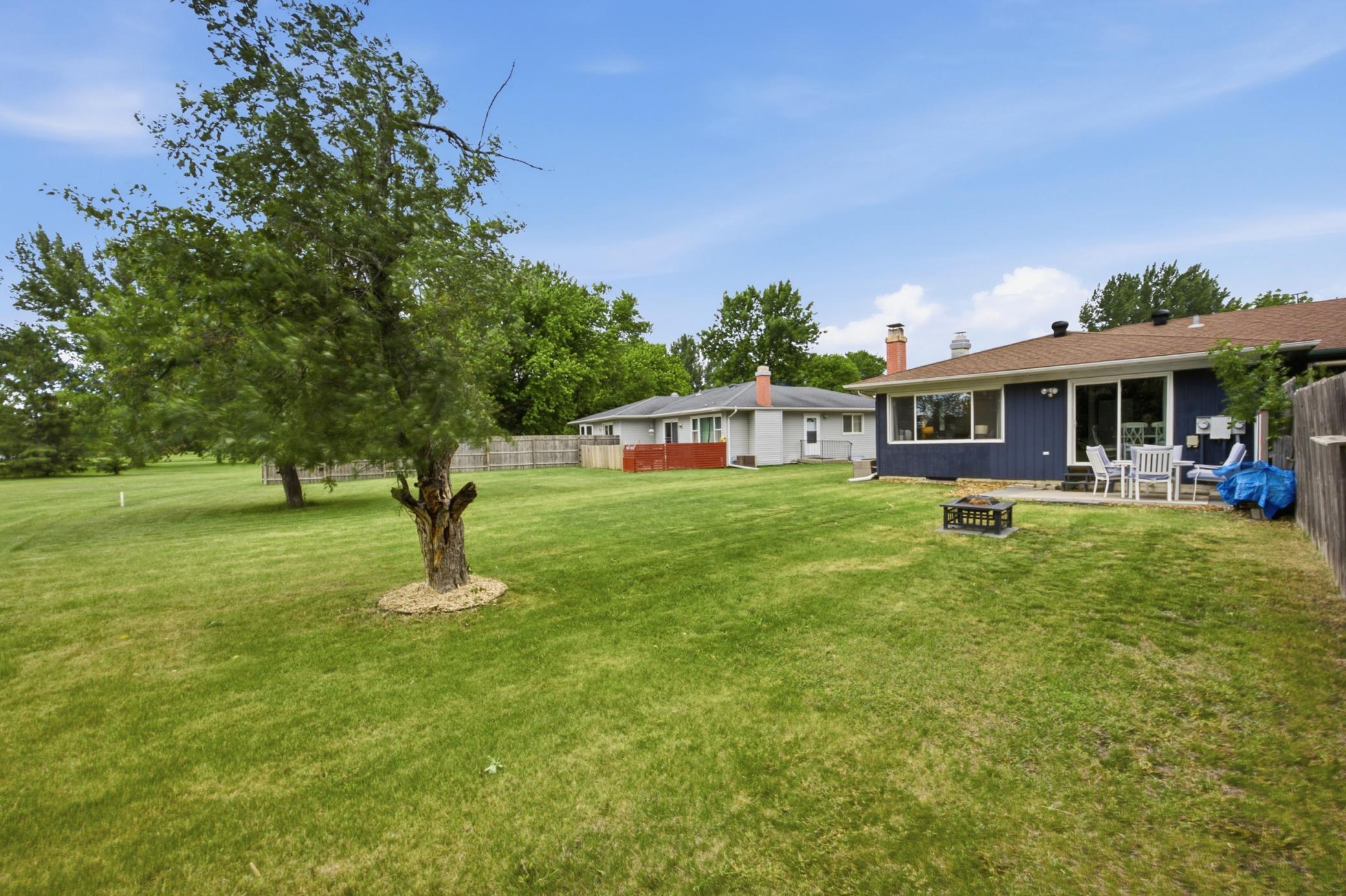 2328 Country Club Parkway, Moorhead MN 56560 - Photo 11 of 27