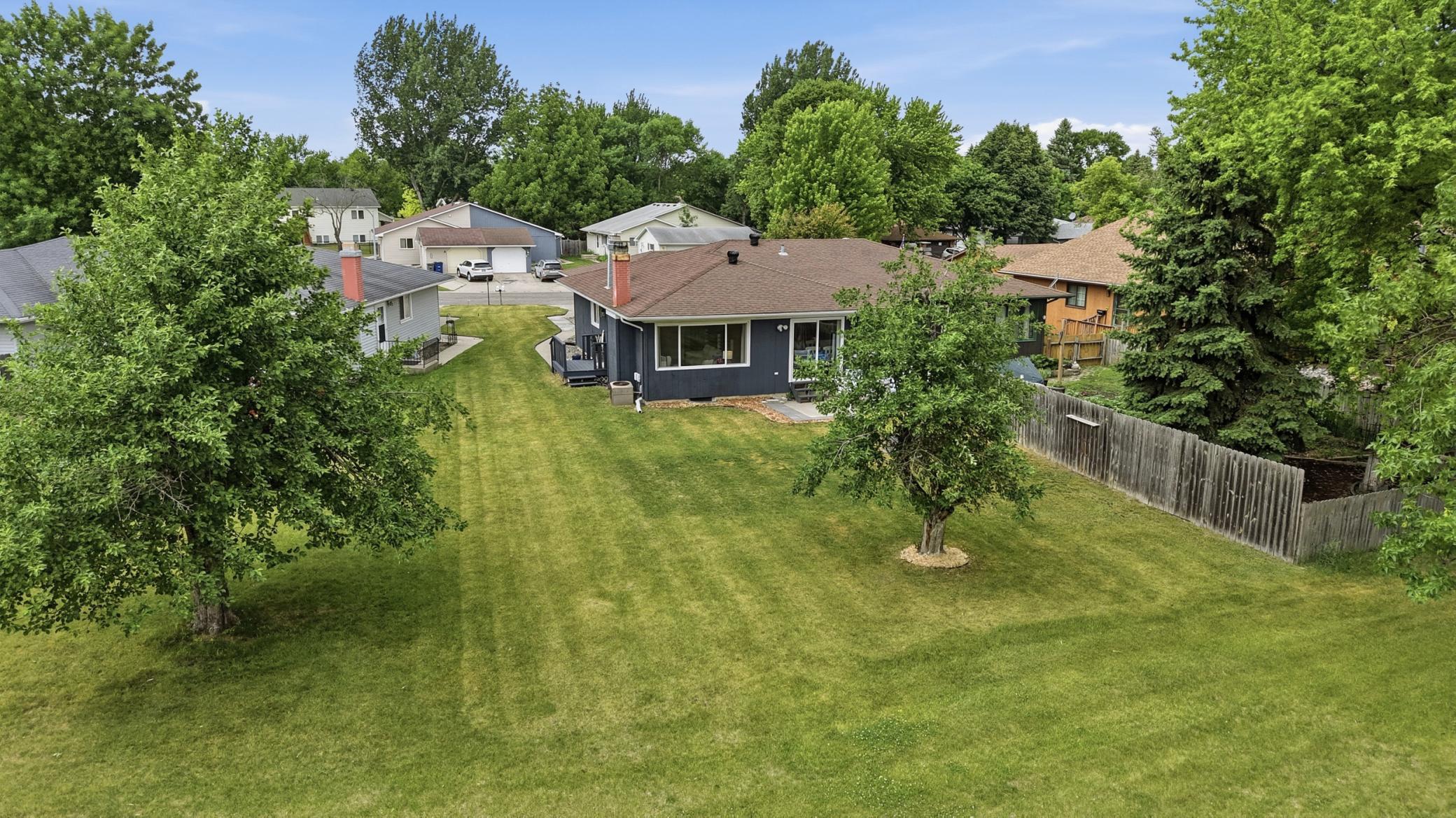 2328 Country Club Parkway, Moorhead MN 56560 - Photo 14 of 27