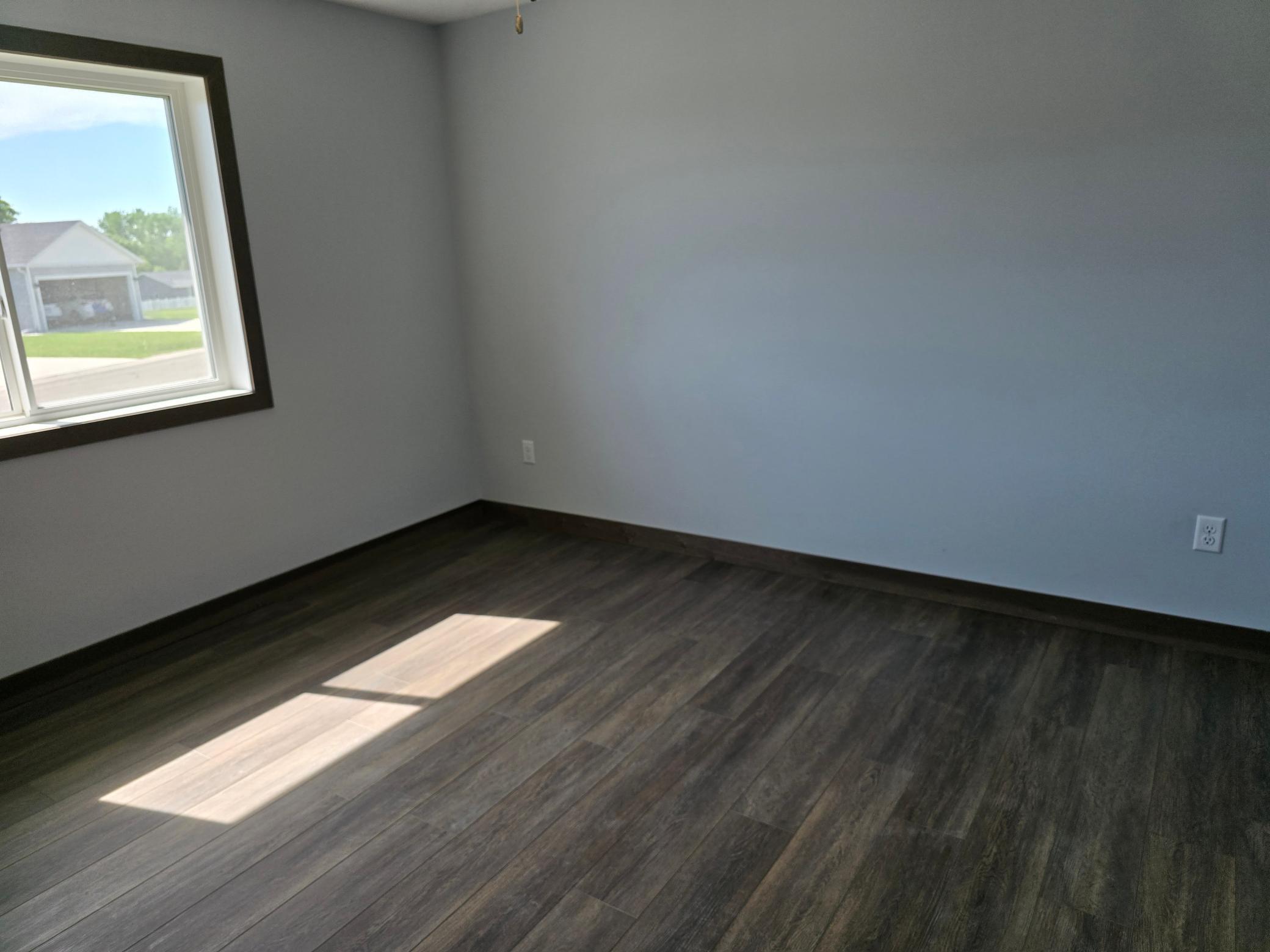 2025 townhouse for sale at 1475 Michigan Avenue in Detroit Lakes, MN — 3 bed, 2 bath (photo 13 of 15)