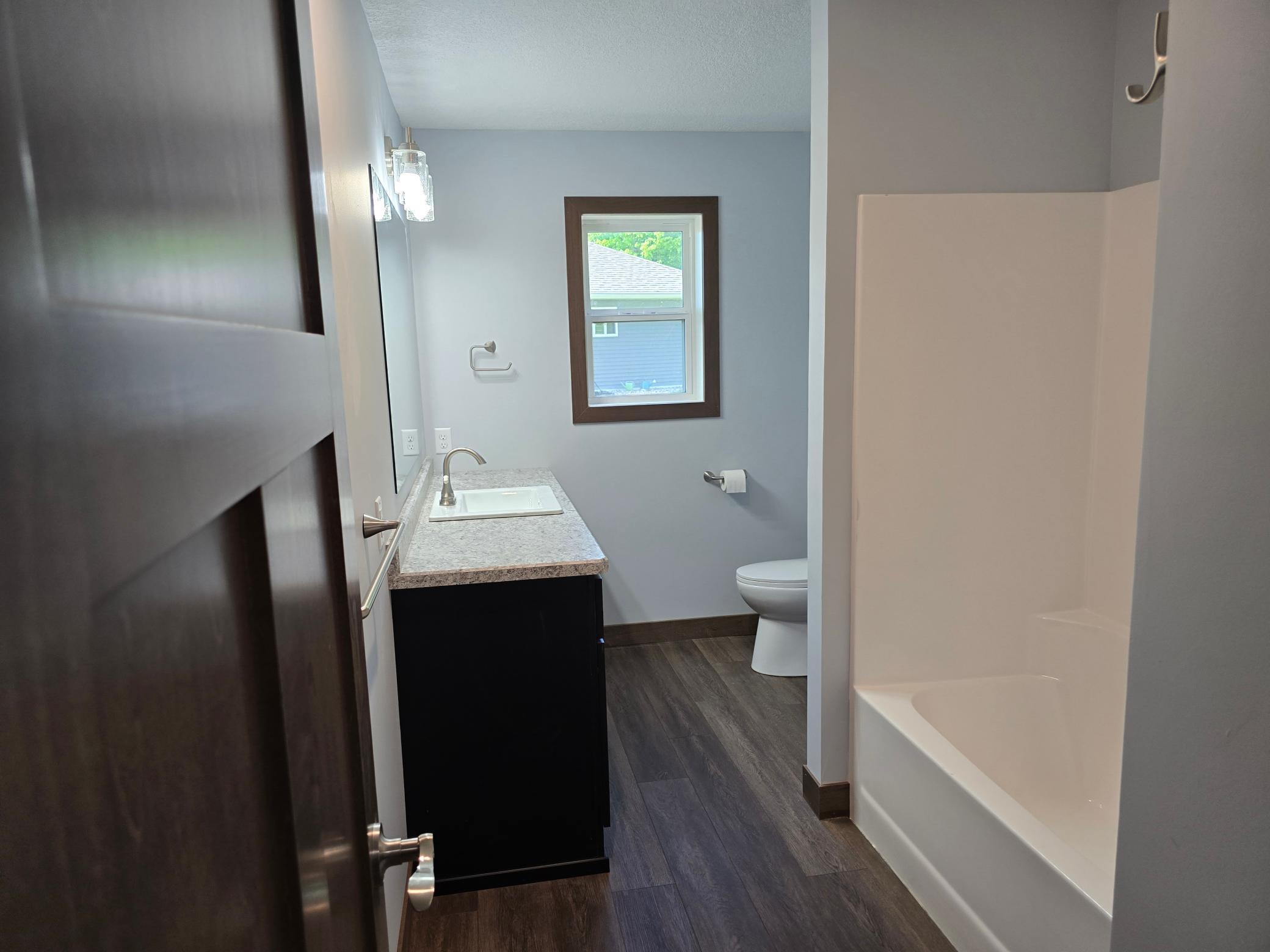 2025 townhouse for sale at 1475 Michigan Avenue in Detroit Lakes, MN — 3 bed, 2 bath (photo 7 of 15)