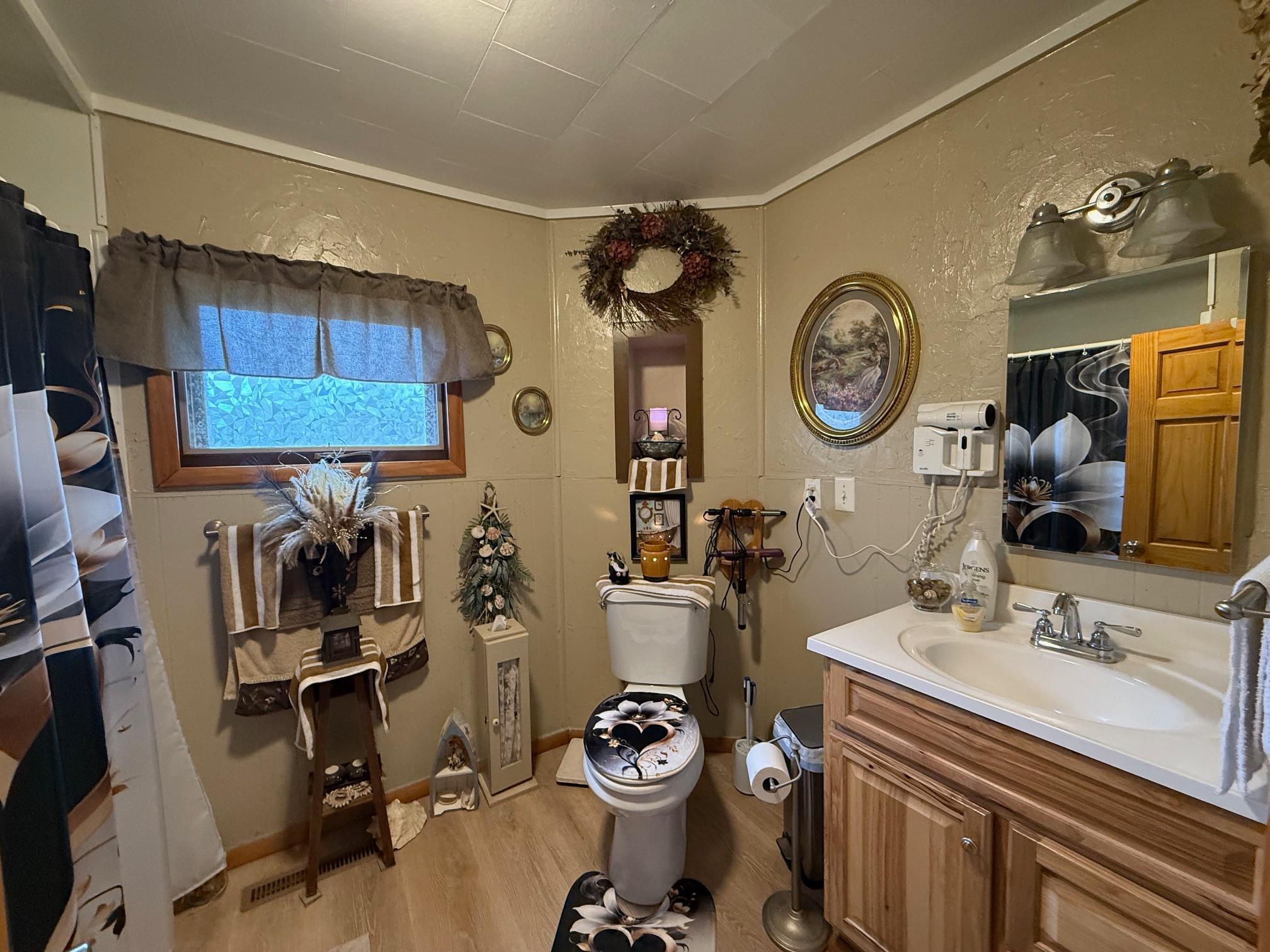 13658 County Road 100, Wadena MN 56482 - Photo 17 of 32