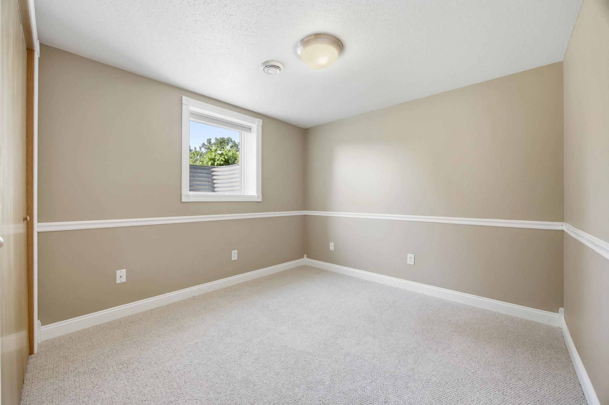 1323 S River Drive, Moorhead MN 56560 - Photo 40 of 58