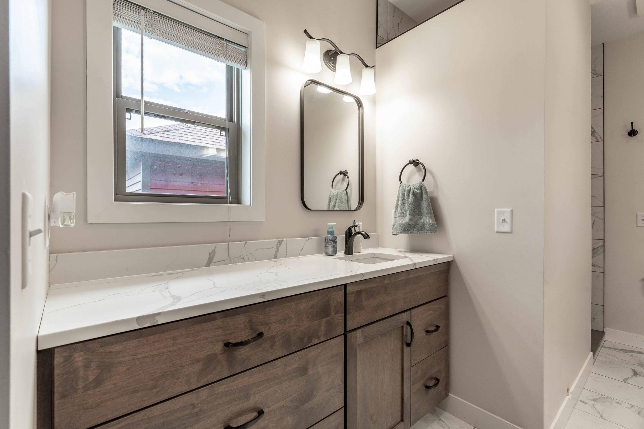 2015 single family home for sale at 1506 Viking Court in Fergus Falls, MN — 5 bed, 4 bath (photo 41 of 80)