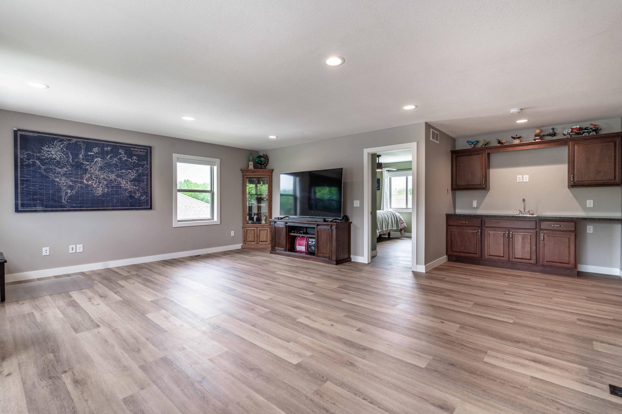 2015 single family home for sale at 1506 Viking Court in Fergus Falls, MN — 5 bed, 4 bath (photo 49 of 80)