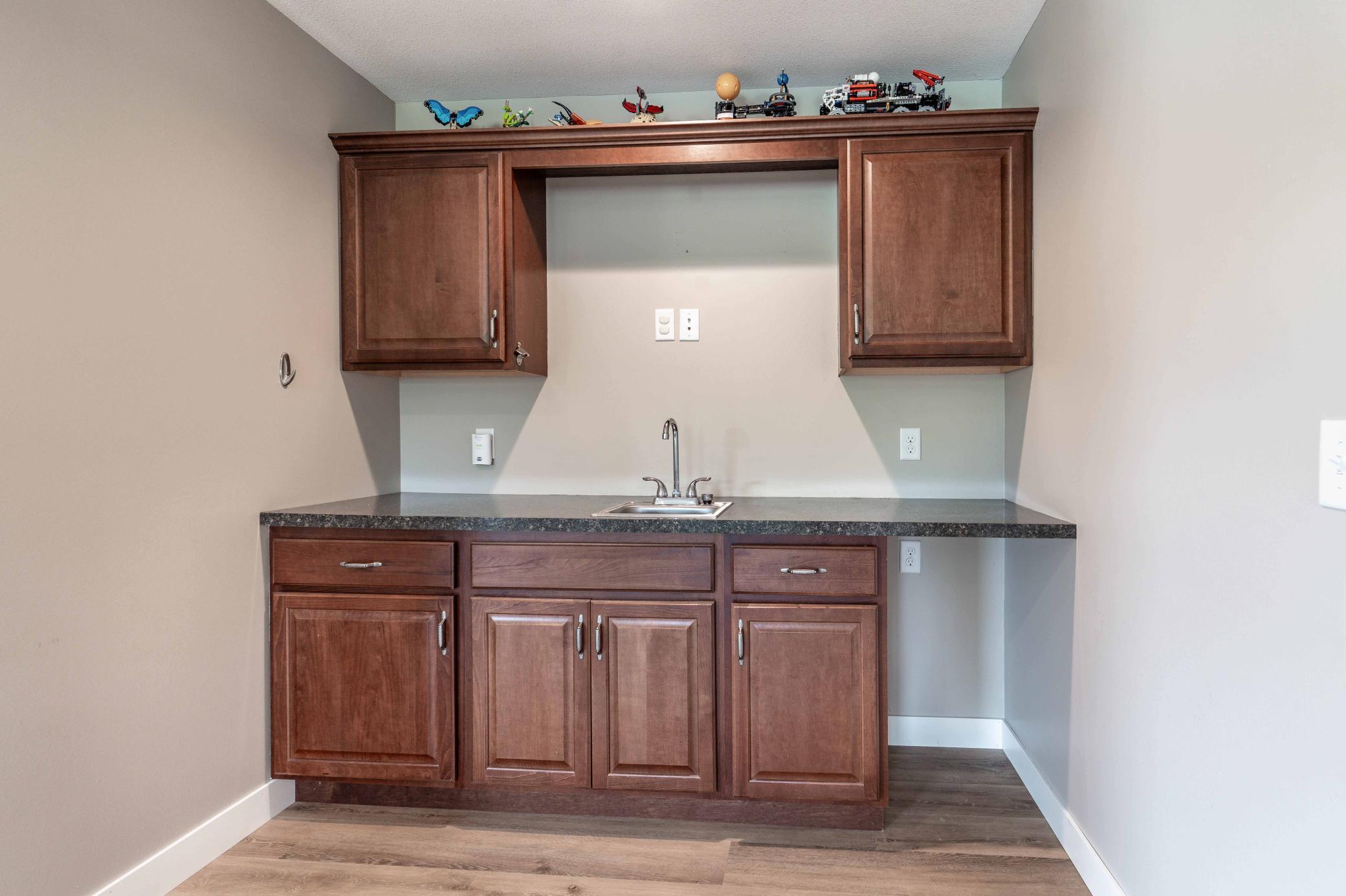 2015 single family home for sale at 1506 Viking Court in Fergus Falls, MN — 5 bed, 4 bath (photo 51 of 80)