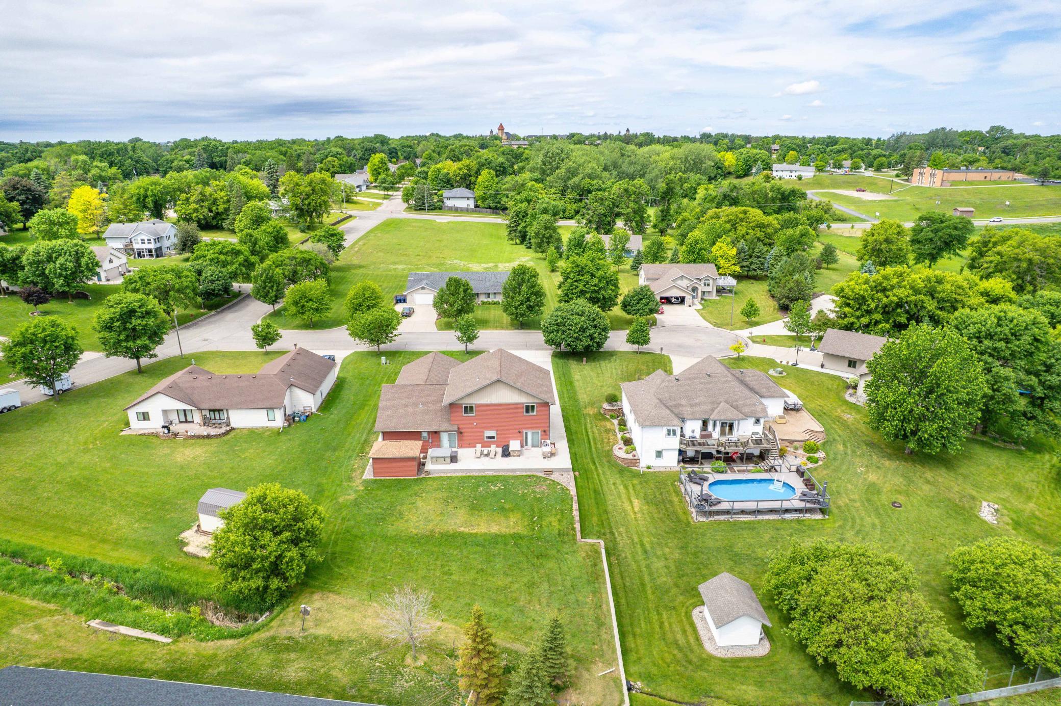 2015 single family home for sale at 1506 Viking Court in Fergus Falls, MN — 5 bed, 4 bath (photo 74 of 80)
