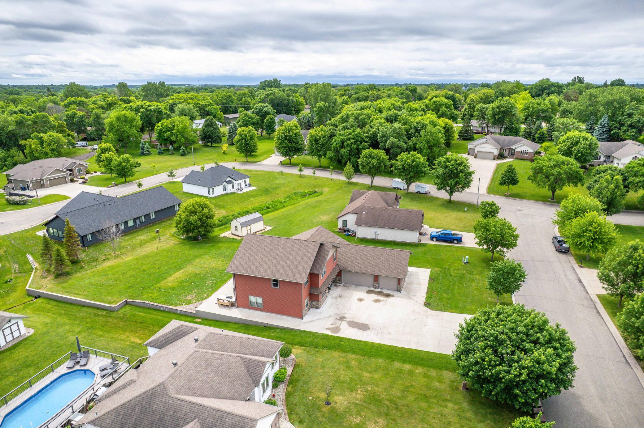 2015 single family home for sale at 1506 Viking Court in Fergus Falls, MN — 5 bed, 4 bath (photo 77 of 80)
