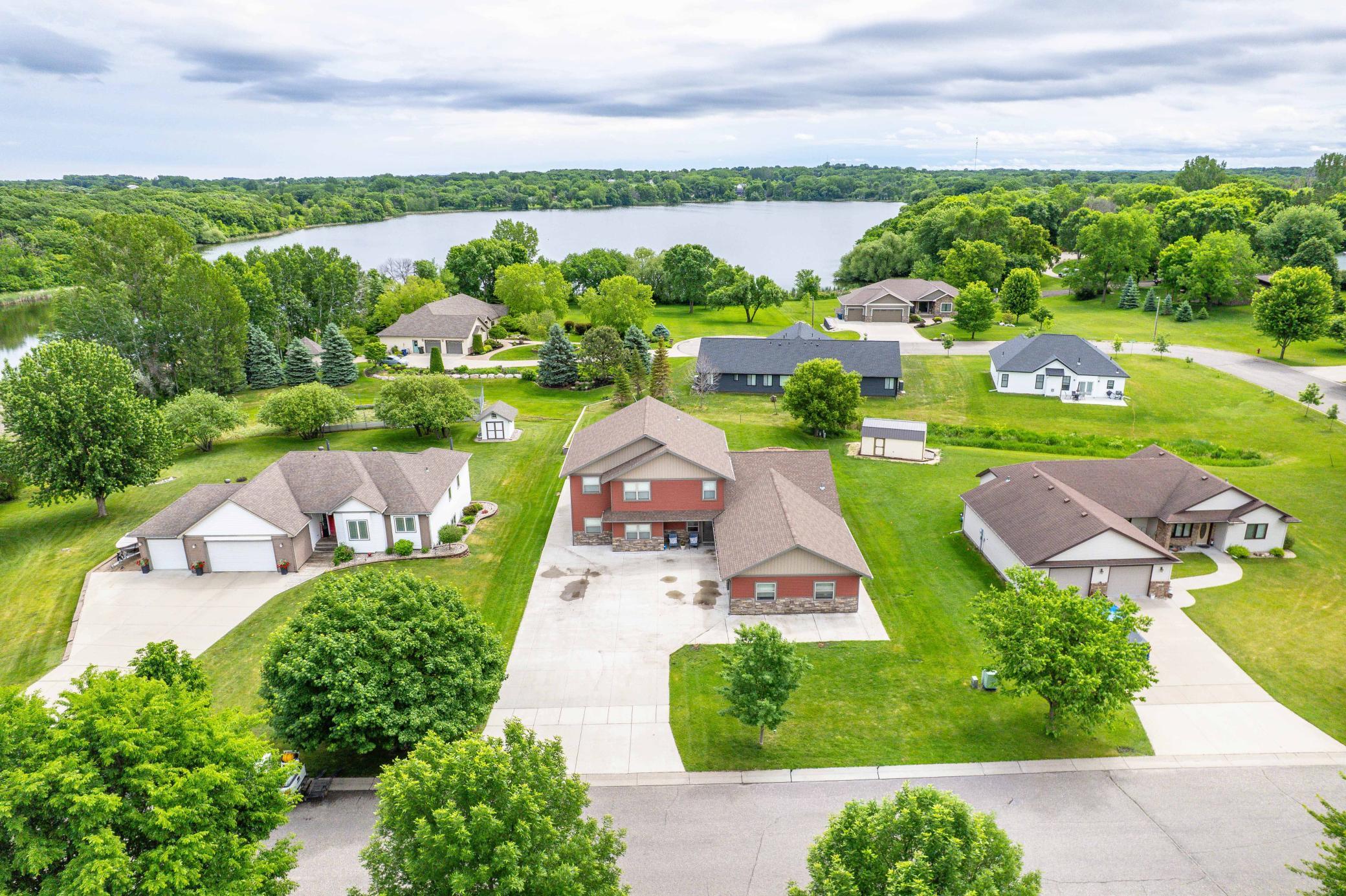 2015 single family home for sale at 1506 Viking Court in Fergus Falls, MN — 5 bed, 4 bath (photo 78 of 80)