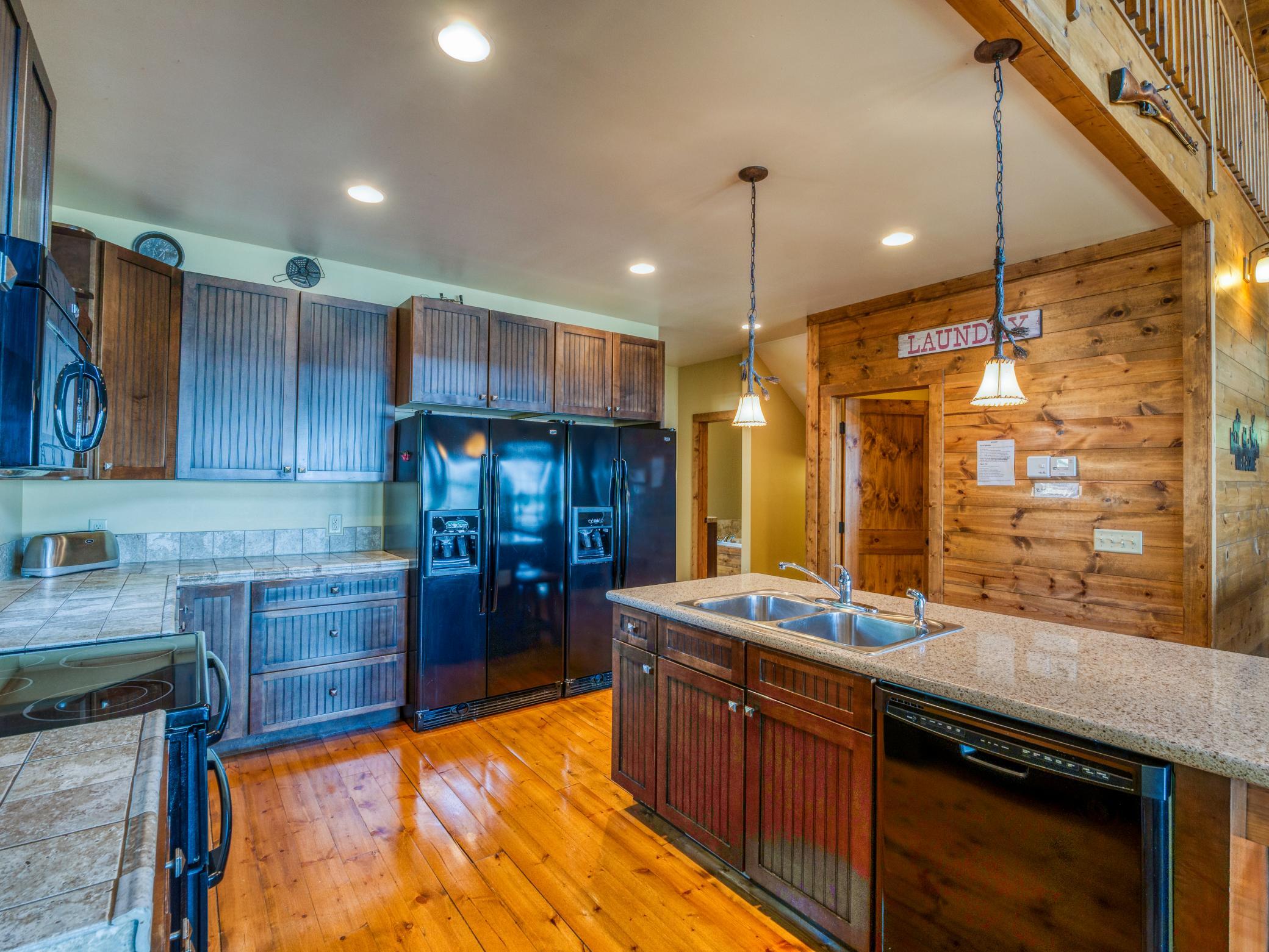2012 single family home for sale at 18882 N Blackduck Lake Road NE, Unit 5 in Hines, MN — 6 bed, 3 bath (photo 21 of 94)