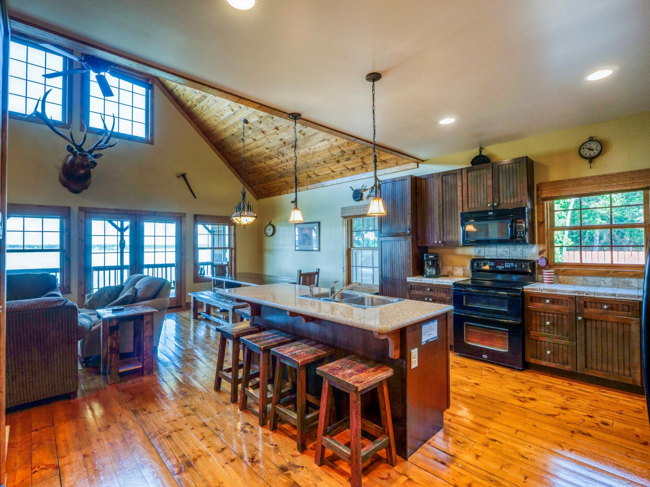 2012 single family home for sale at 18882 N Blackduck Lake Road NE, Unit 5 in Hines, MN — 6 bed, 3 bath (photo 23 of 94)