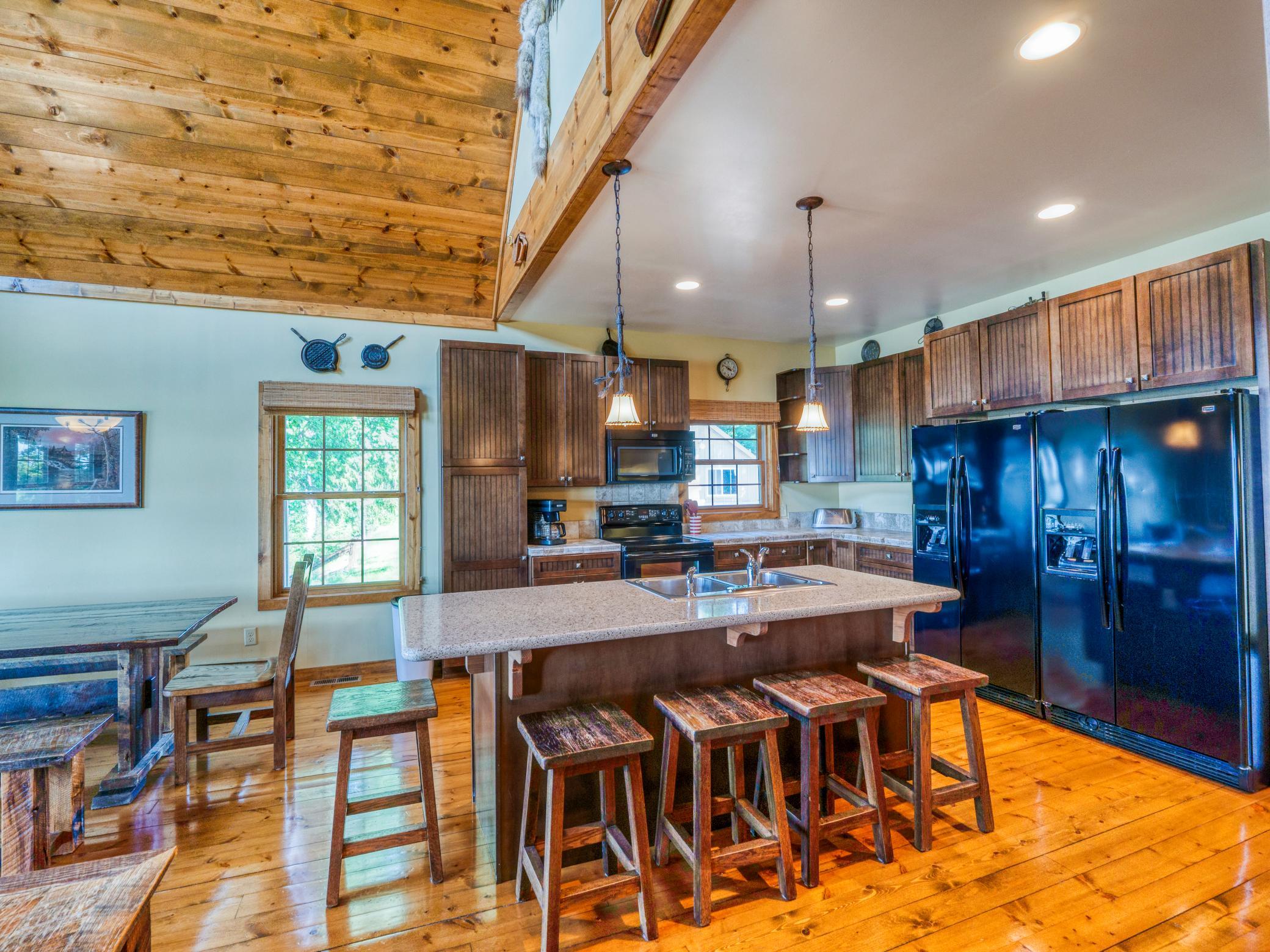 2012 single family home for sale at 18882 N Blackduck Lake Road NE, Unit 5 in Hines, MN — 6 bed, 3 bath (photo 24 of 94)