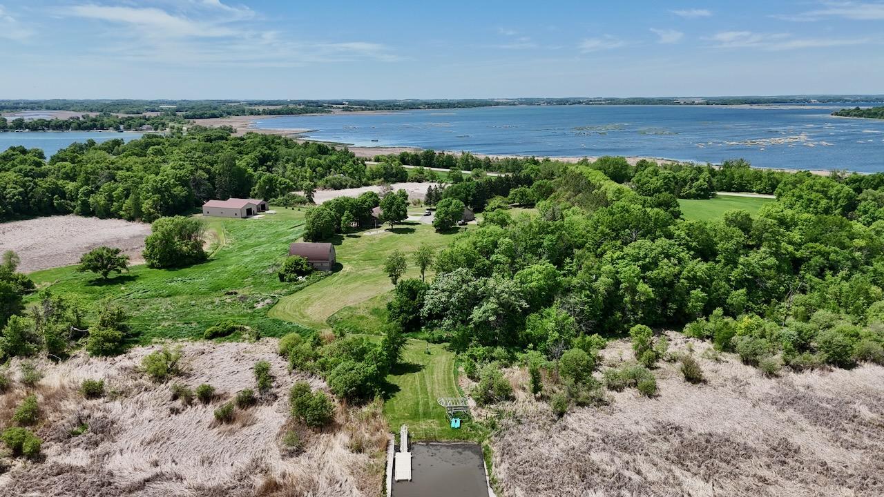 1986 single family home for sale at 44662 County Highway 31 in Pelican Rapids, MN — 4 bed, 3 bath (photo 2 of 117)