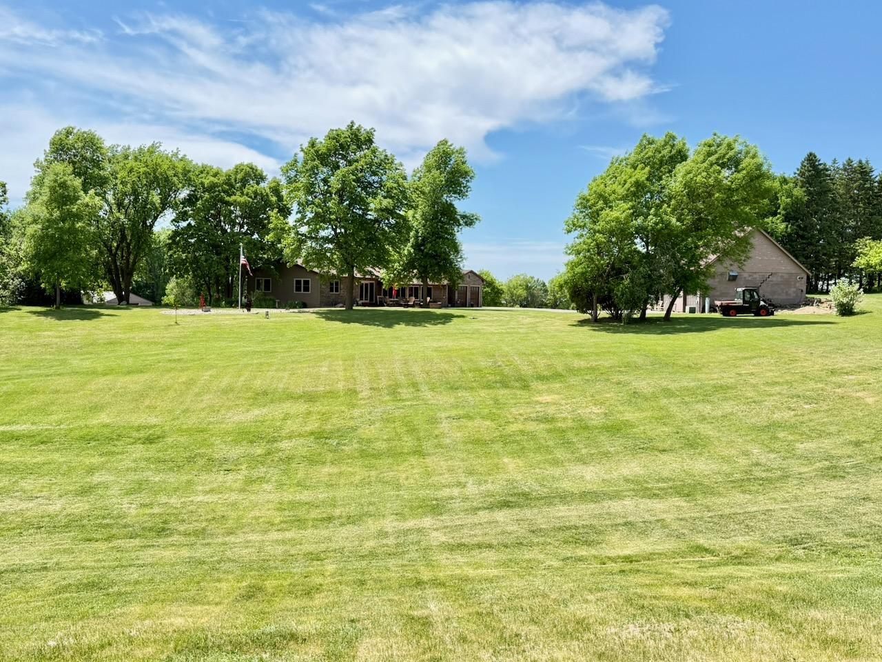1986 single family home for sale at 44662 County Highway 31 in Pelican Rapids, MN — 4 bed, 3 bath (photo 5 of 7)