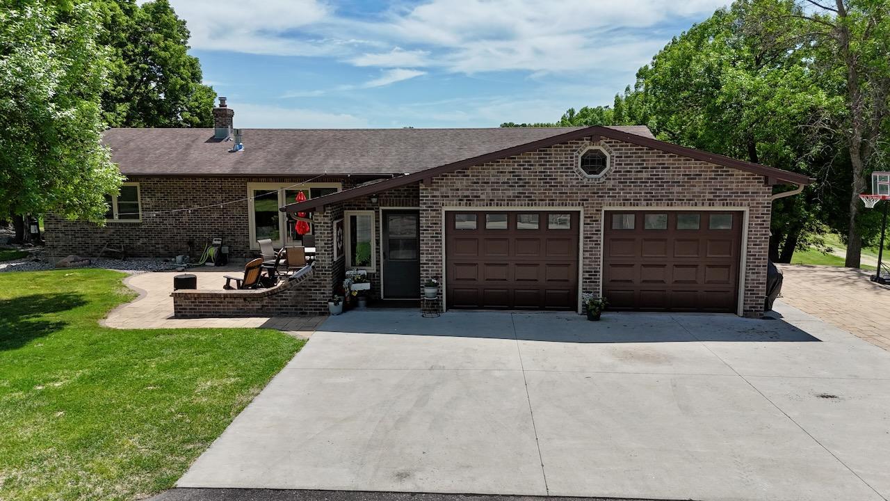 1986 single family home for sale at 44662 County Highway 31 in Pelican Rapids, MN — 4 bed, 3 bath (photo 13 of 117)
