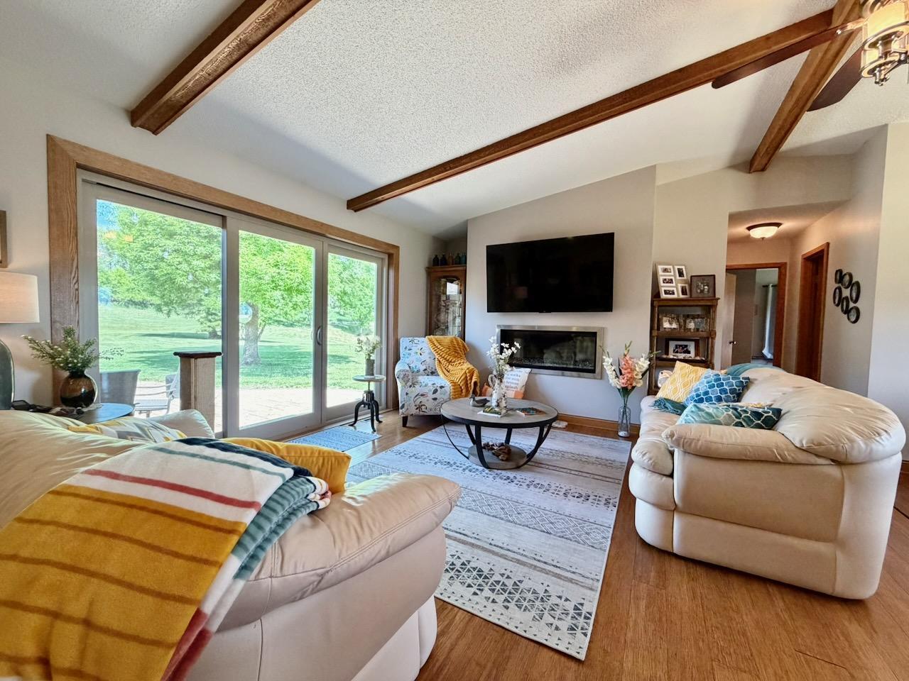 1986 single family home for sale at 44662 County Highway 31 in Pelican Rapids, MN — 4 bed, 3 bath (photo 20 of 117)
