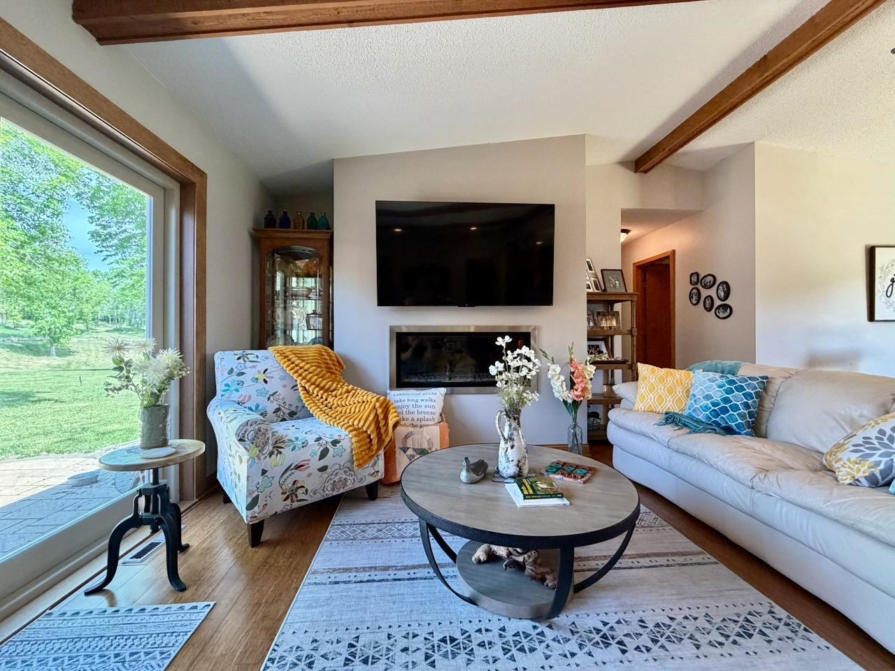 1986 single family home for sale at 44662 County Highway 31 in Pelican Rapids, MN — 4 bed, 3 bath (photo 21 of 117)