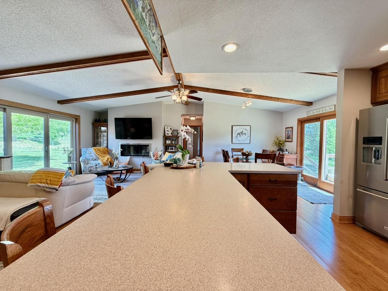 1986 single family home for sale at 44662 County Highway 31 in Pelican Rapids, MN — 4 bed, 3 bath (photo 27 of 117)