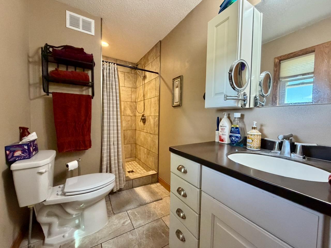 1986 single family home for sale at 44662 County Highway 31 in Pelican Rapids, MN — 4 bed, 3 bath (photo 31 of 117)
