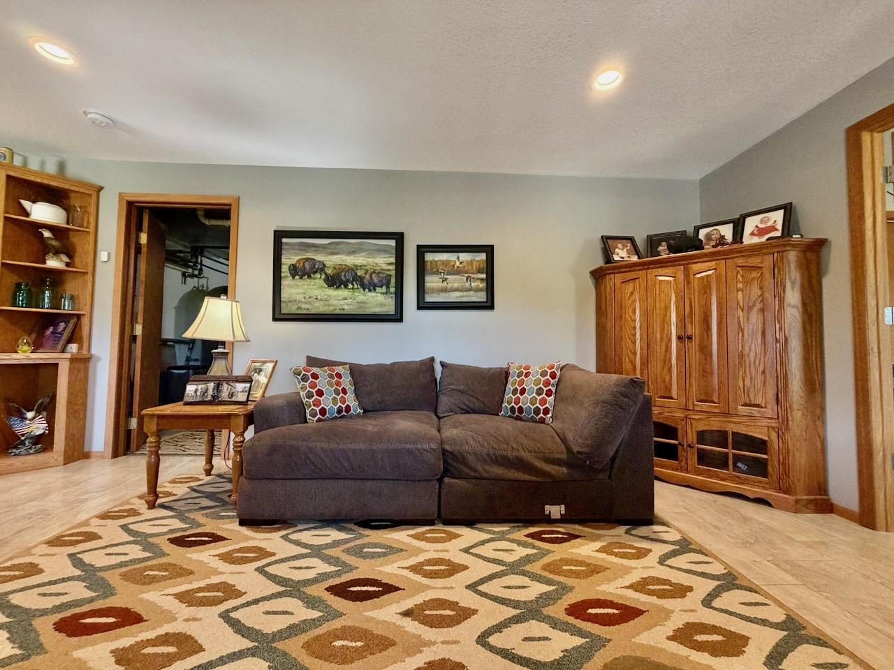 1986 single family home for sale at 44662 County Highway 31 in Pelican Rapids, MN — 4 bed, 3 bath (photo 46 of 117)