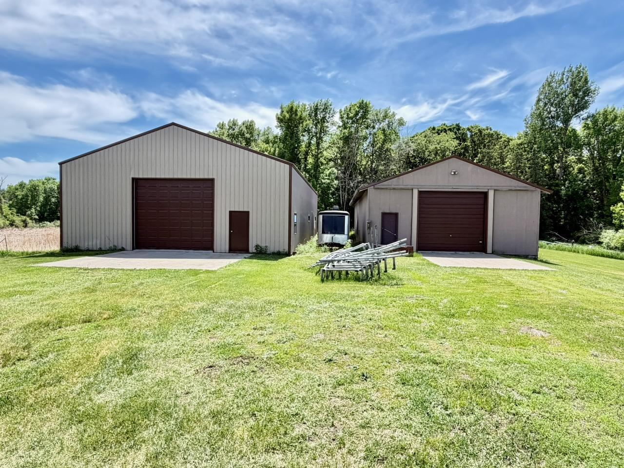 1986 single family home for sale at 44662 County Highway 31 in Pelican Rapids, MN — 4 bed, 3 bath (photo 74 of 117)