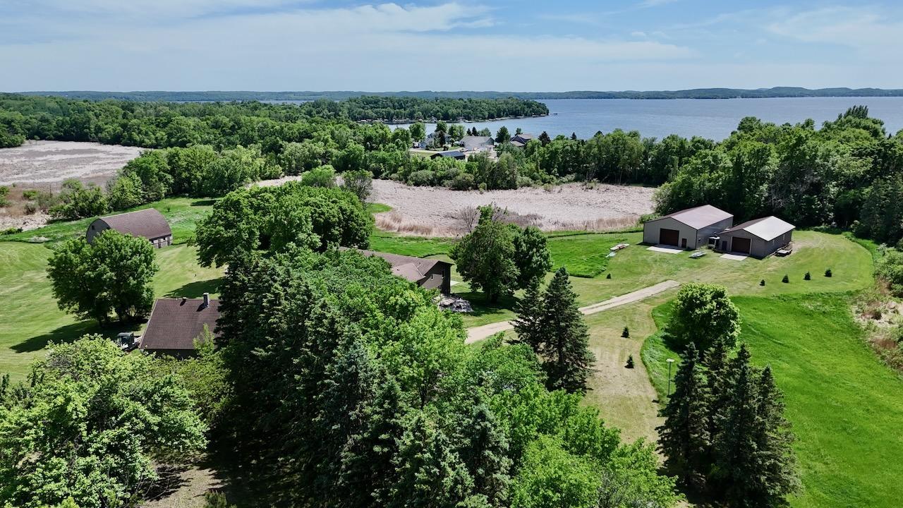 1986 single family home for sale at 44662 County Highway 31 in Pelican Rapids, MN — 4 bed, 3 bath (photo 88 of 117)