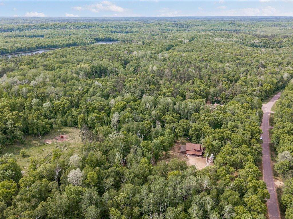 1997 single family home for sale at 42737 Blue Lane W in Emily, MN — 5 bed, 3 bath (photo 13 of 49)