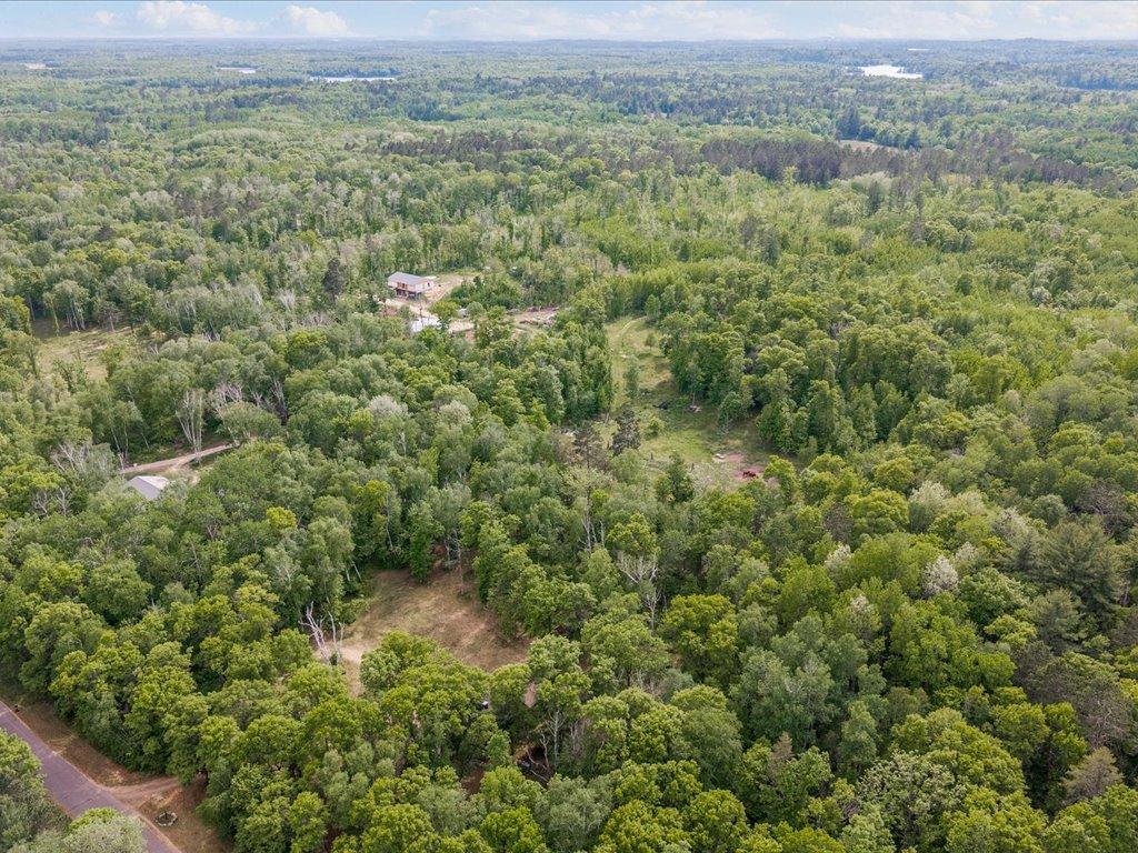1997 single family home for sale at 42737 Blue Lane W in Emily, MN — 5 bed, 3 bath (photo 16 of 49)