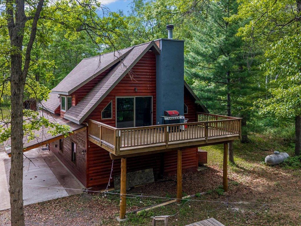 1997 single family home for sale at 42737 Blue Lane W in Emily, MN — 5 bed, 3 bath (photo 9 of 49)
